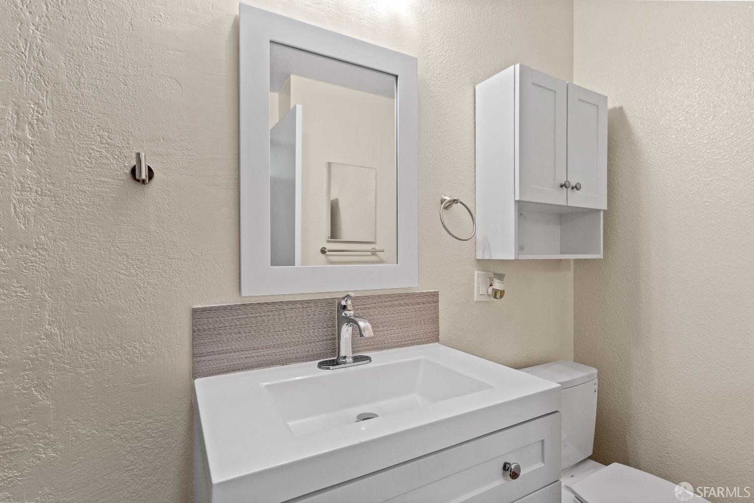 Detail Gallery Image 25 of 41 For 1862 Ellis St #B,  San Francisco,  CA 94115 - 2 Beds | 1 Baths