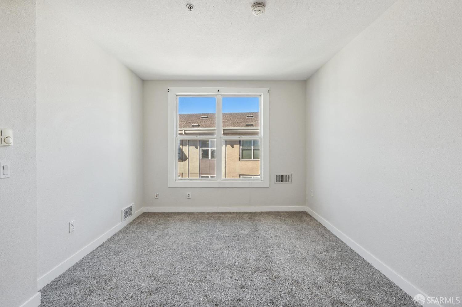 Detail Gallery Image 26 of 44 For 301 Crescent Ct #3411,  San Francisco,  CA 94134 - 1 Beds | 1 Baths