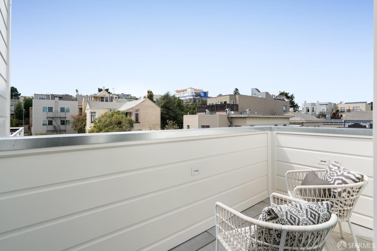 Detail Gallery Image 17 of 24 For 350 San Jose Ave #11,  San Francisco,  CA 94110 - 2 Beds | 2 Baths