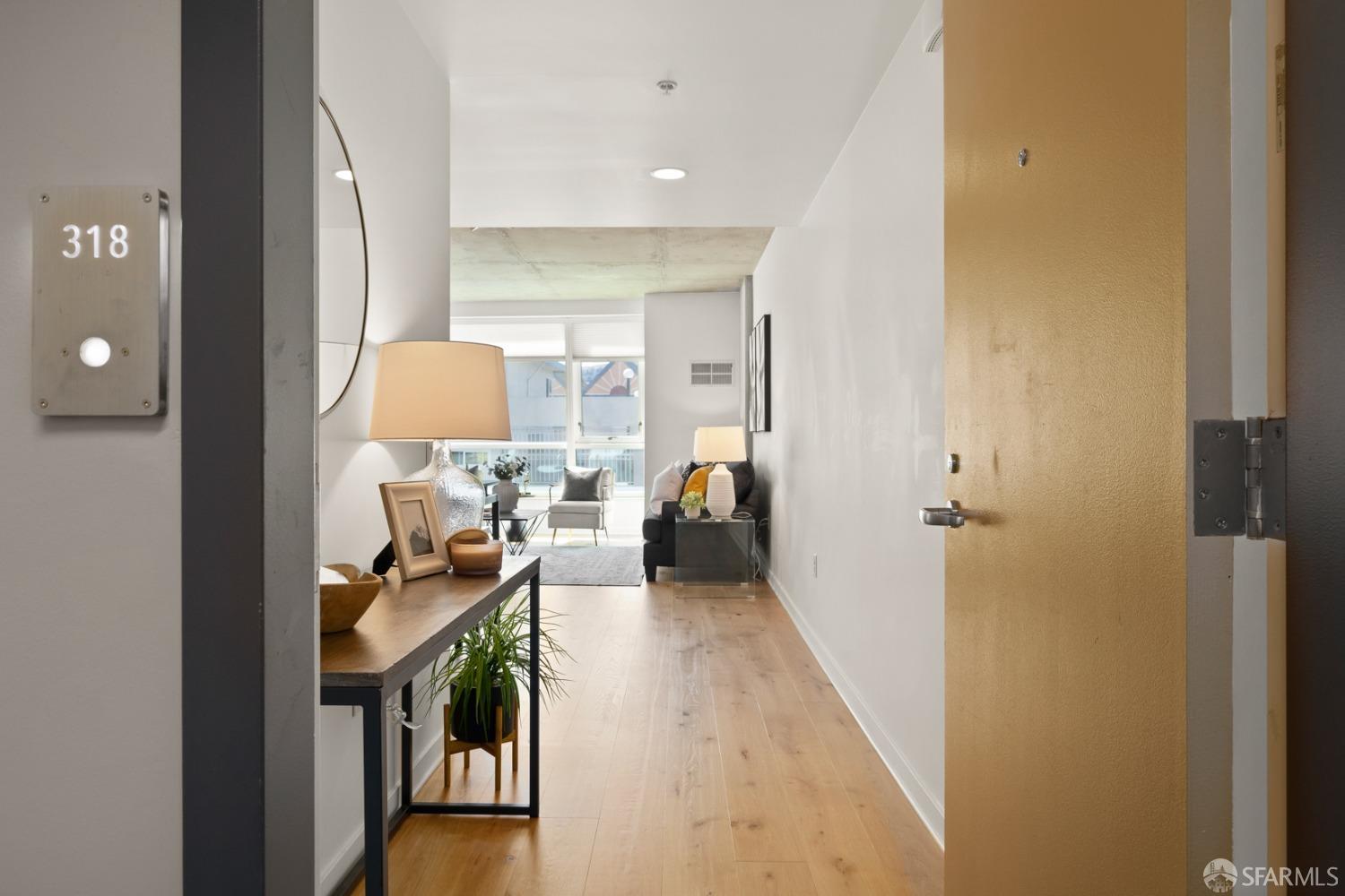 Detail Gallery Image 2 of 30 For 45 Bartlett St #318,  San Francisco,  CA 94110 - 1 Beds | 1 Baths