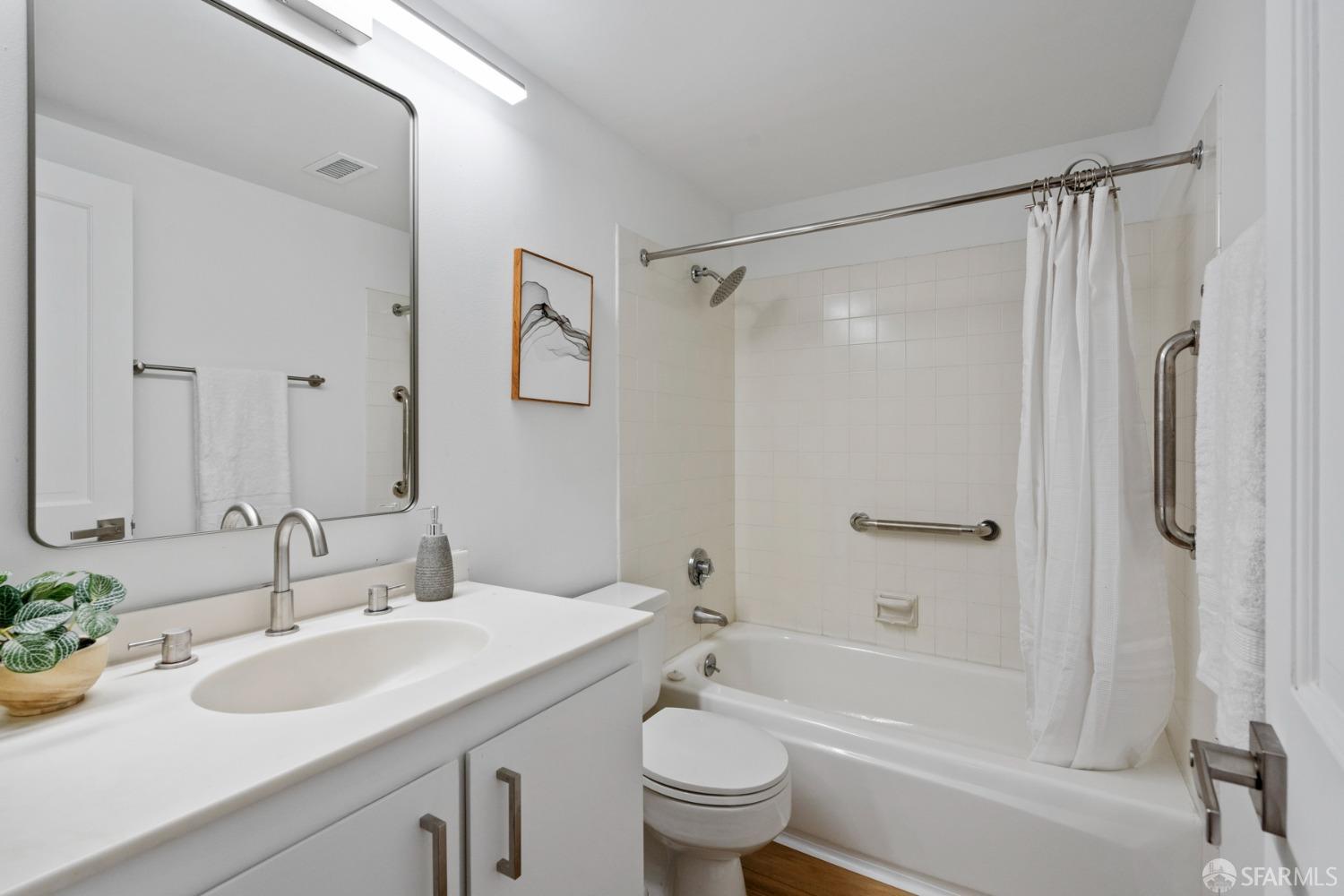 Detail Gallery Image 17 of 42 For 152 Lombard St #209,  San Francisco,  CA 94111 - 2 Beds | 2 Baths