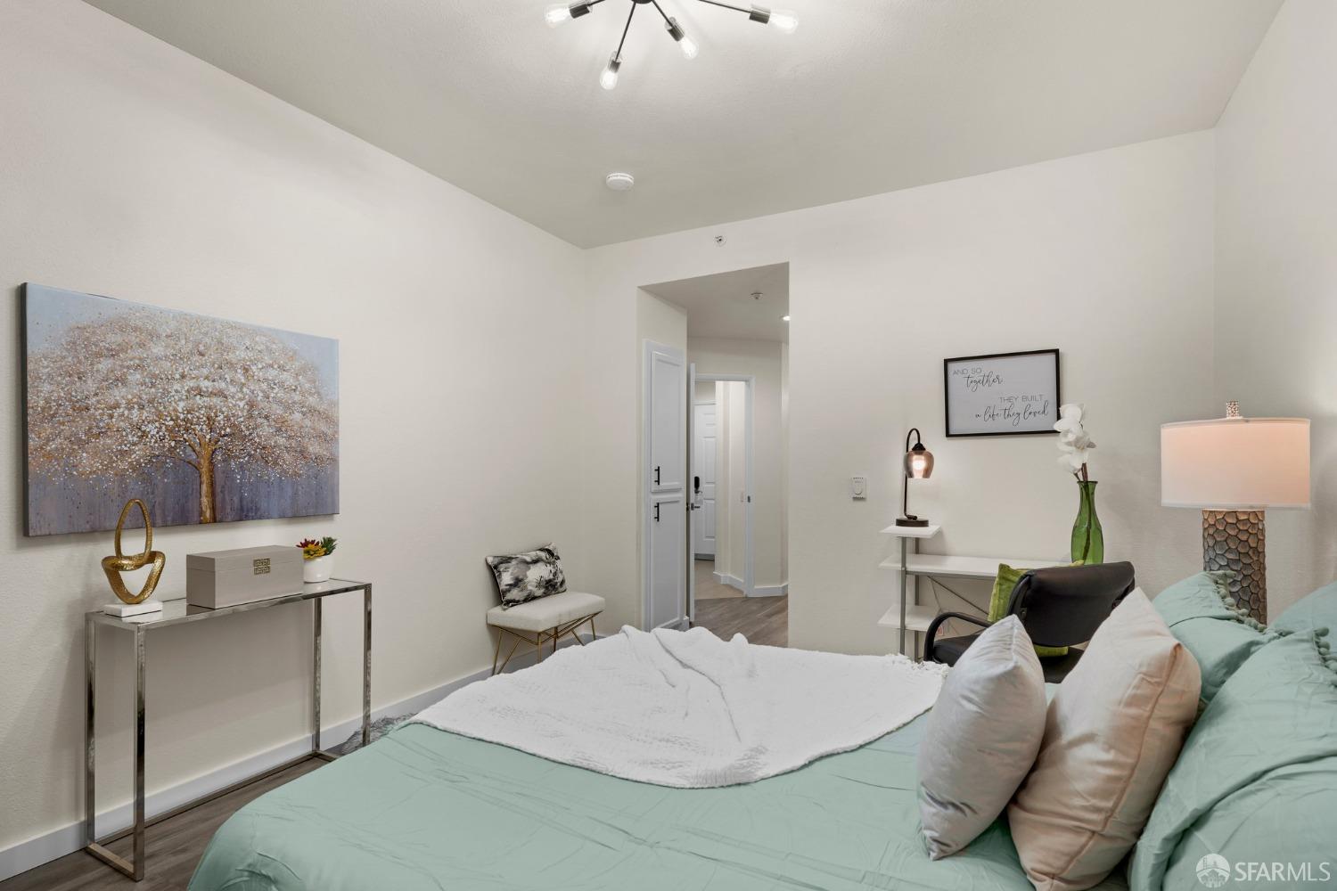 Detail Gallery Image 17 of 35 For 260 Caldecott Ln #113,  Oakland,  CA 94618 - 2 Beds | 2 Baths