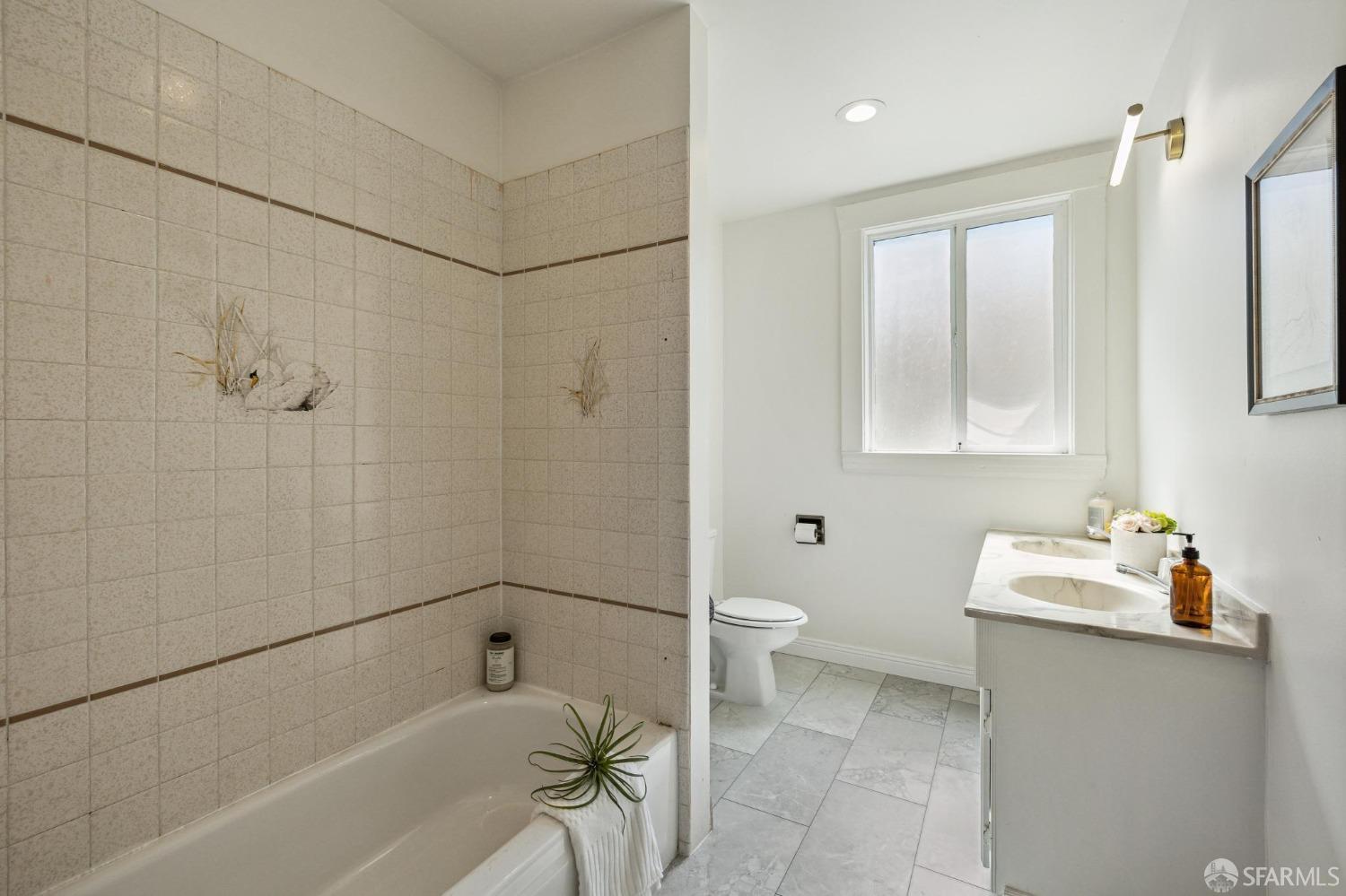 Detail Gallery Image 30 of 56 For 7 Alviso St, San Francisco,  CA 94127 - 7 Beds | 4 Baths