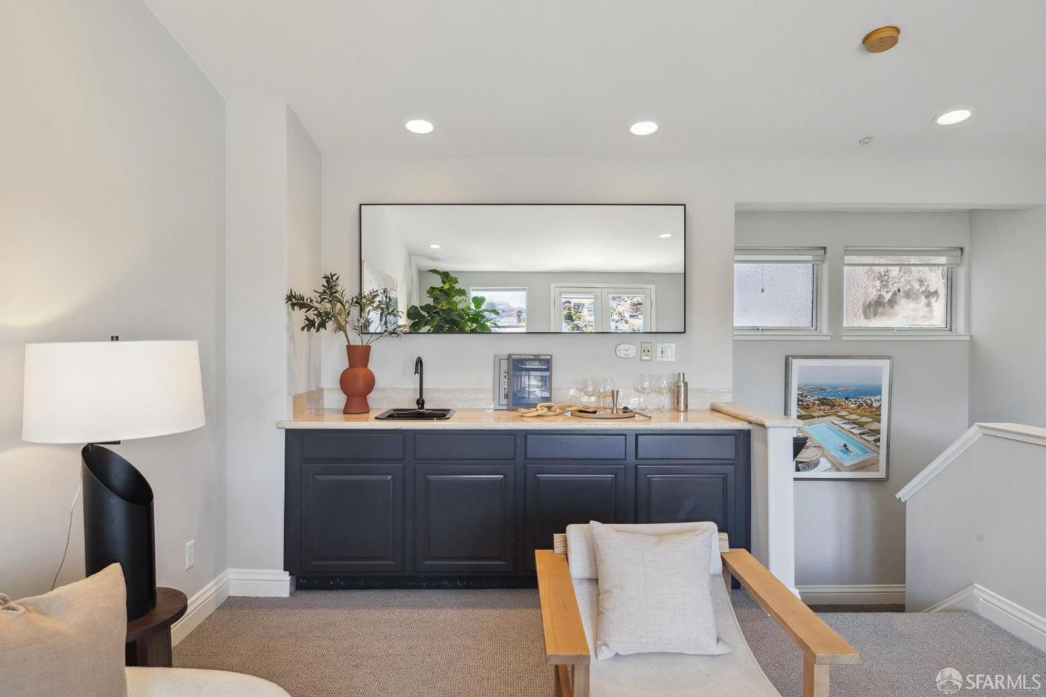 Detail Gallery Image 7 of 45 For 4150 17th St #24,  San Francisco,  CA 94114 - 2 Beds | 2 Baths