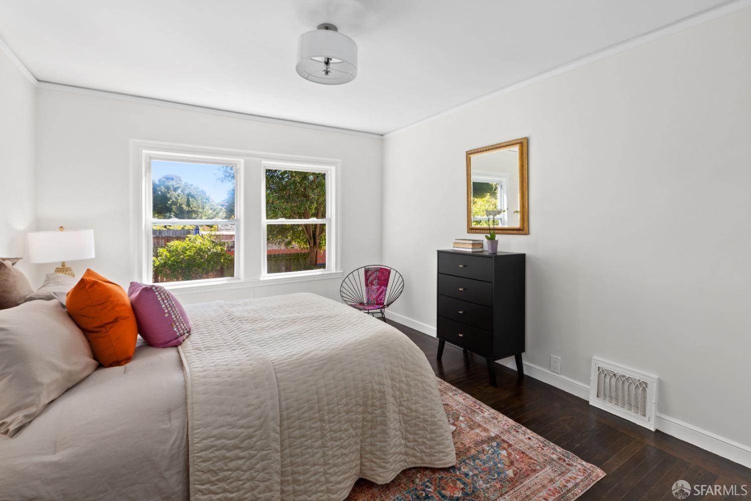 Detail Gallery Image 27 of 41 For 1727 Judah St, San Francisco,  CA 94122 - 3 Beds | 2 Baths