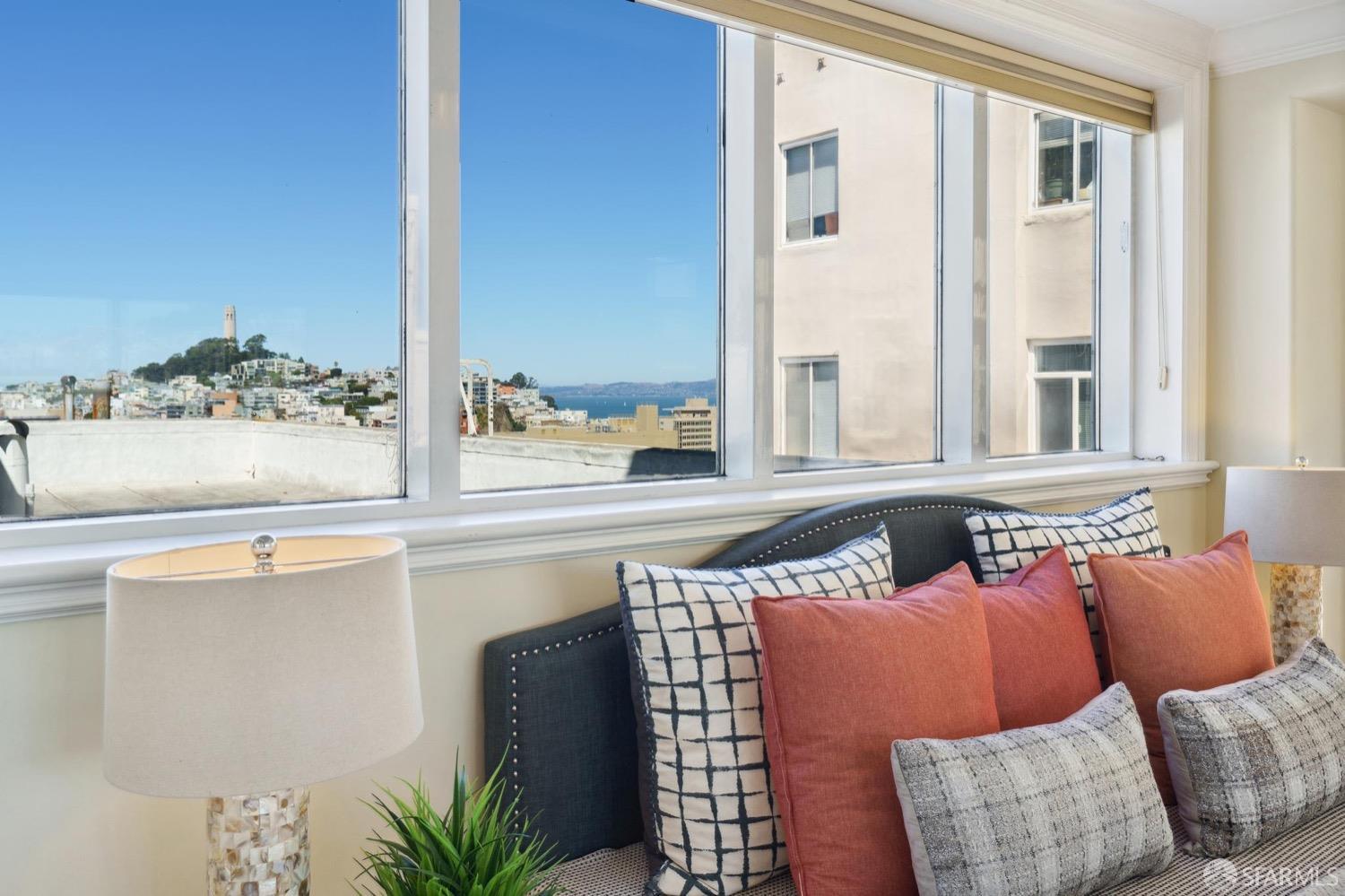 Detail Gallery Image 5 of 22 For 720 Stockton St #7,  San Francisco,  CA 94108 - 2 Beds | 2 Baths