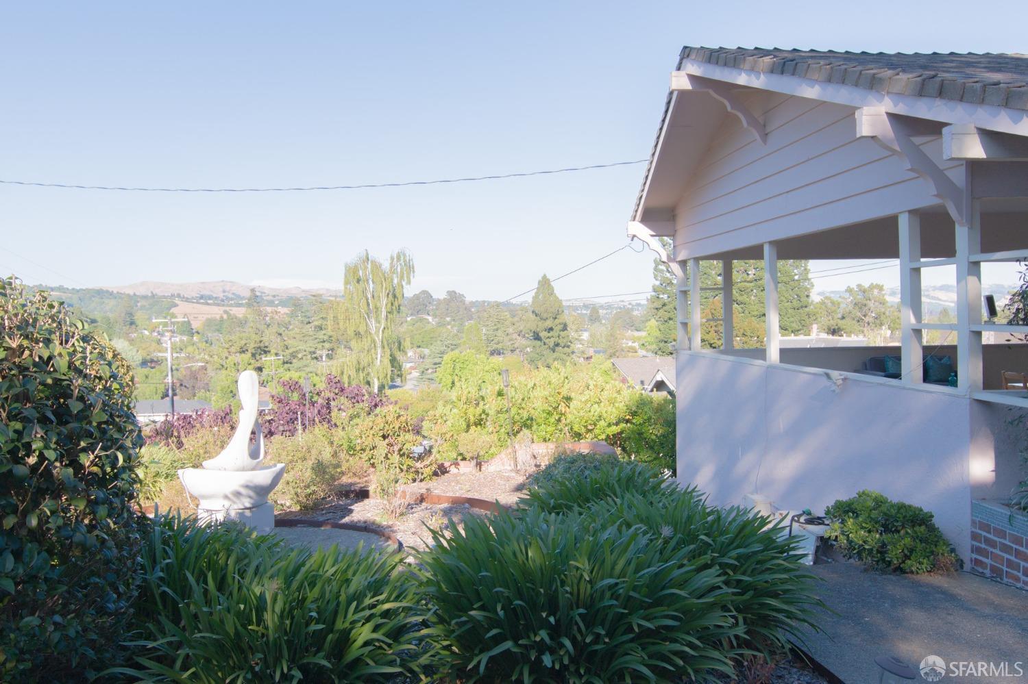 Detail Gallery Image 69 of 95 For 17447 Parker Rd, Castro Valley,  CA 94546 - 4 Beds | 3/1 Baths