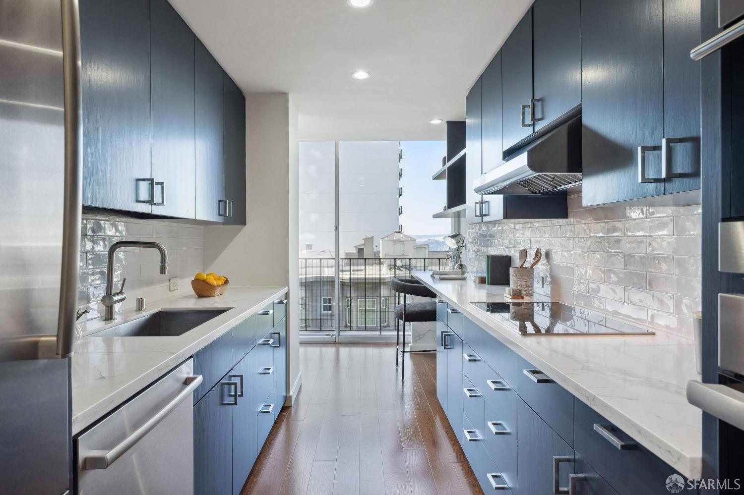 Detail Gallery Image 13 of 40 For 1333 Jones St #501,  San Francisco,  CA 94109 - 2 Beds | 2 Baths