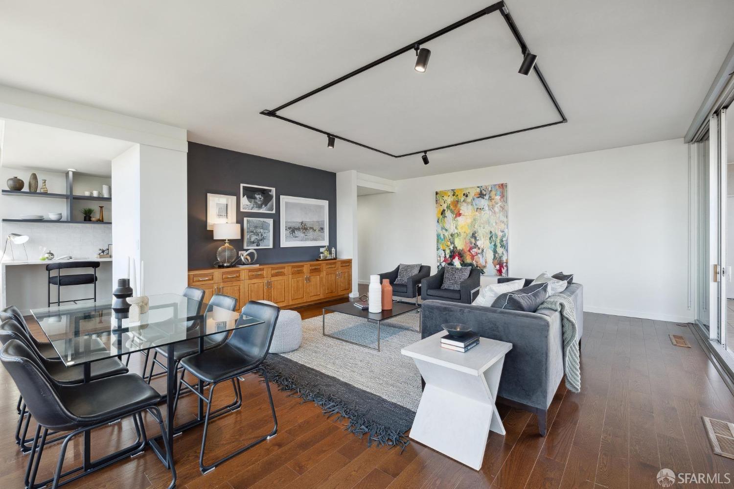 Detail Gallery Image 6 of 40 For 1333 Jones St #501,  San Francisco,  CA 94109 - 2 Beds | 2 Baths