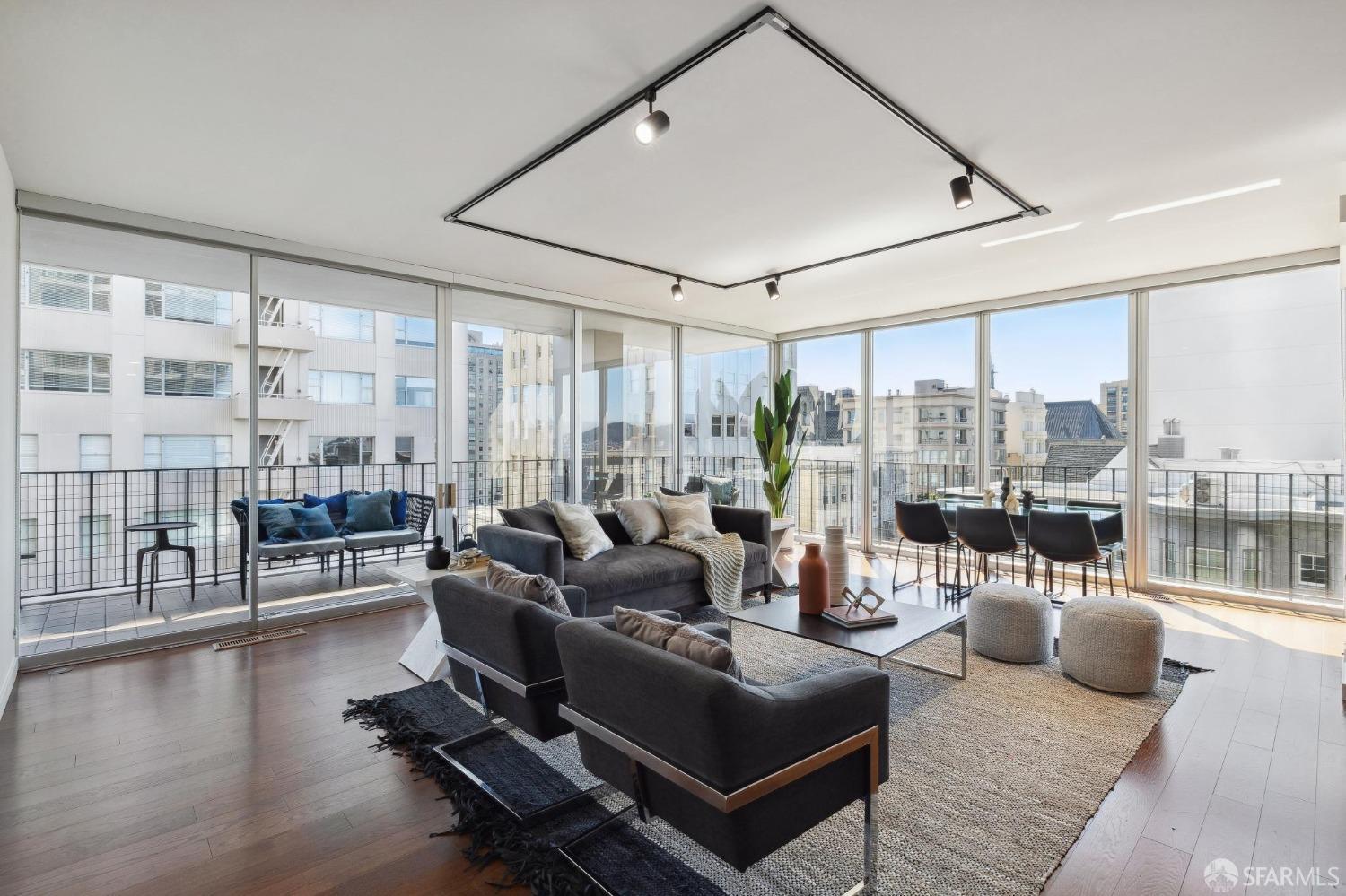 Detail Gallery Image 1 of 40 For 1333 Jones St #501,  San Francisco,  CA 94109 - 2 Beds | 2 Baths