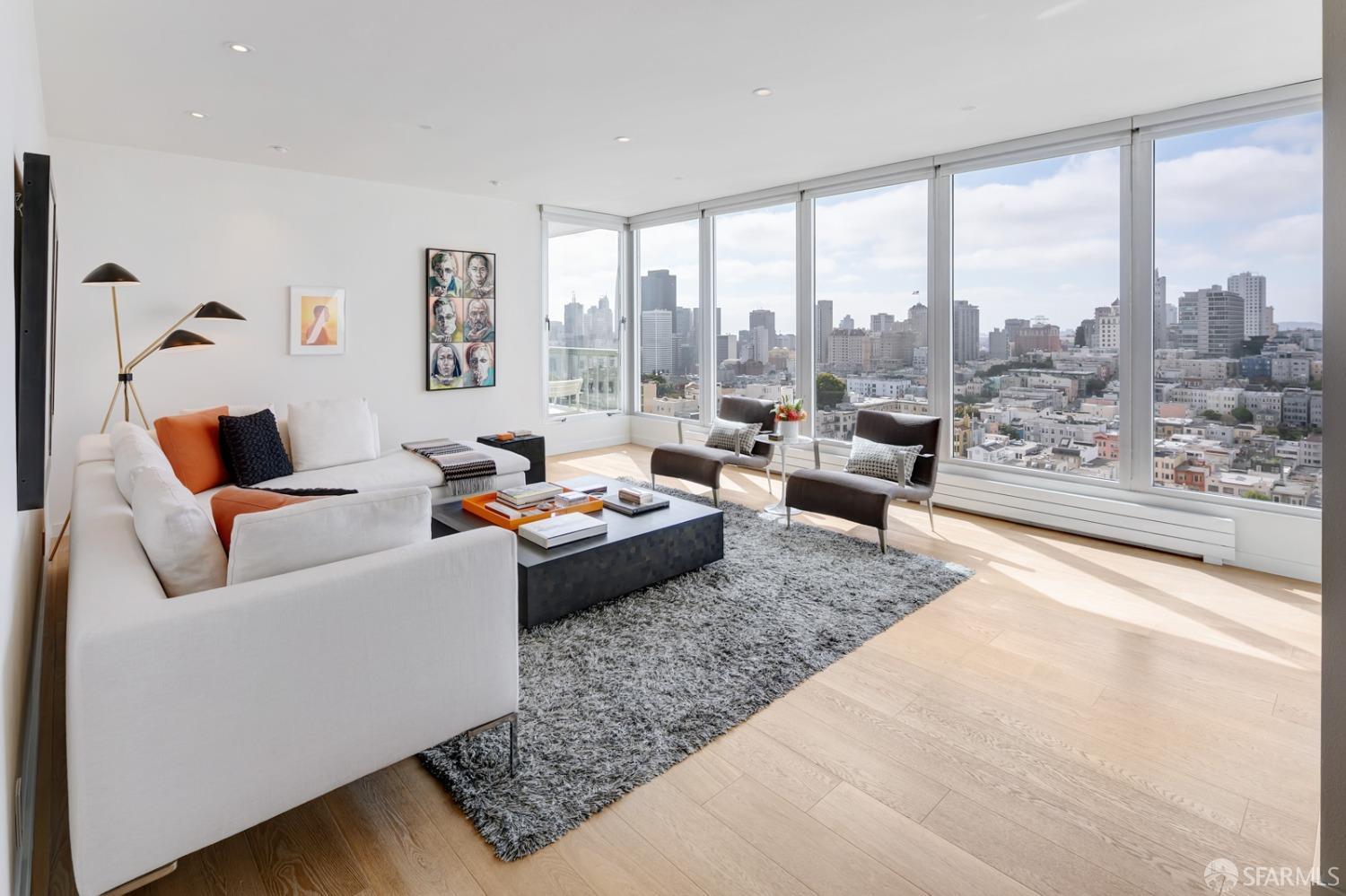Photo #2: 424063861 Listing 
