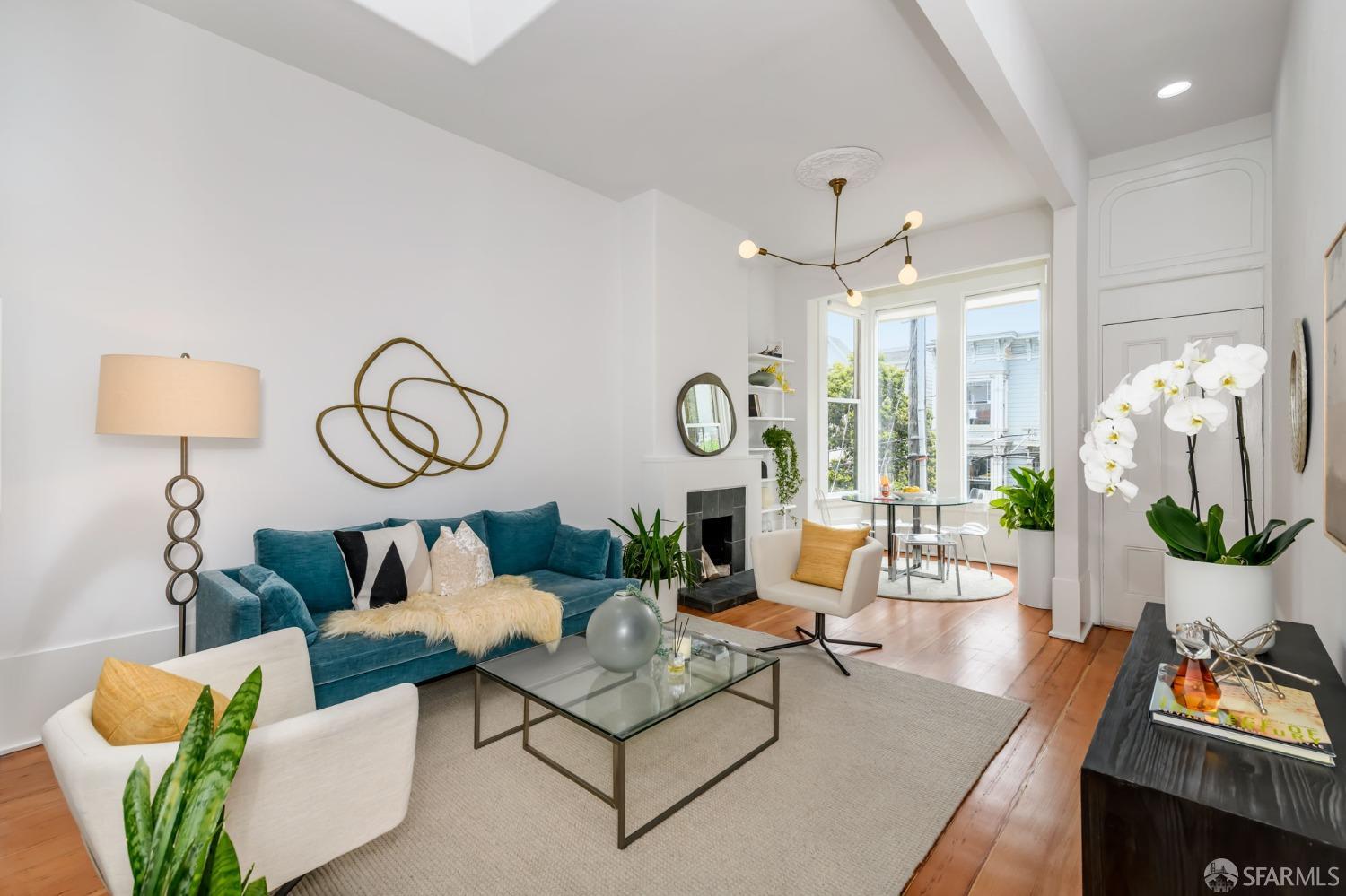 Photo #2: 424063912 Listing 