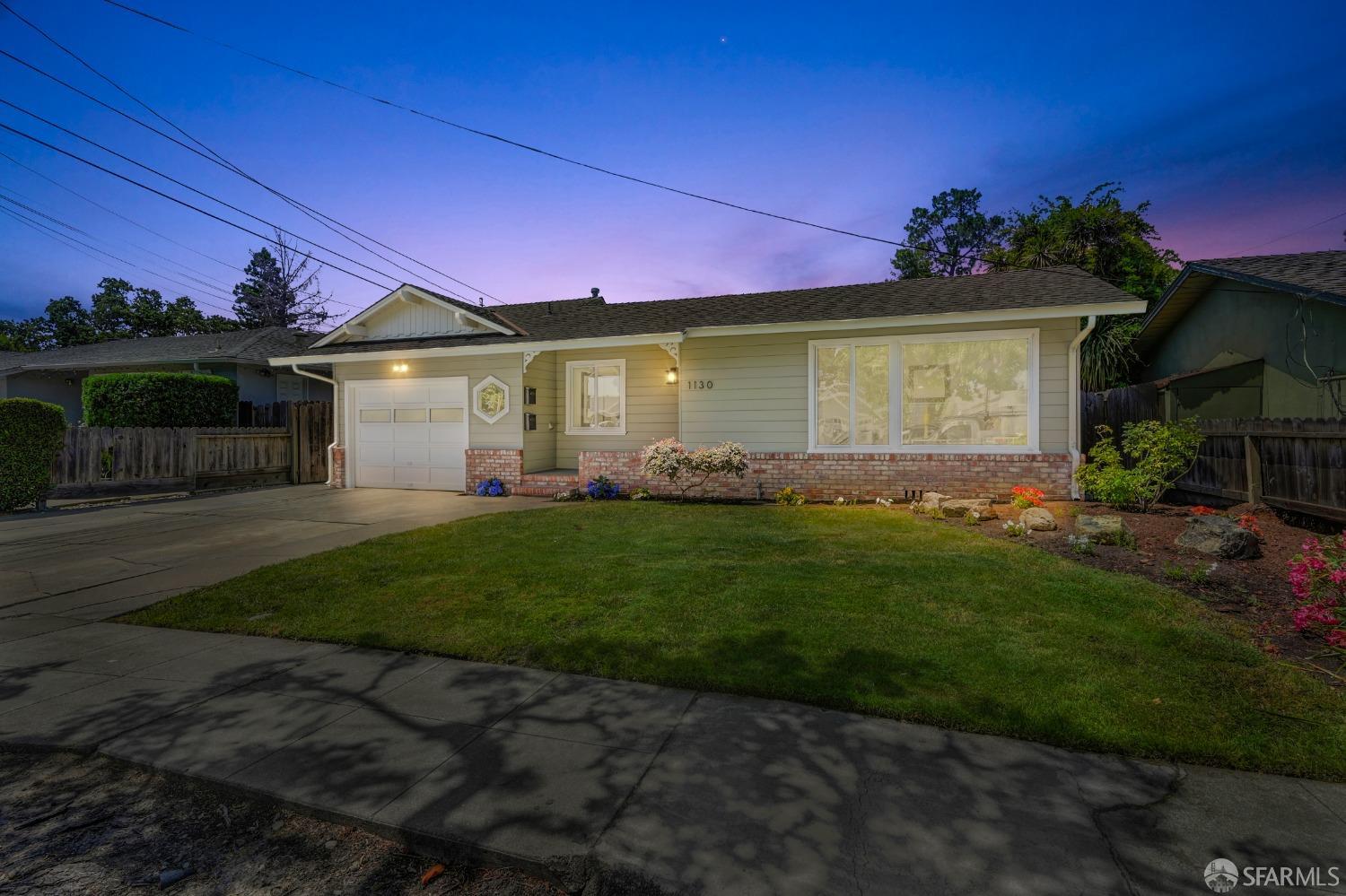 Detail Gallery Image 1 of 1 For 1130 Sanchez Way, Redwood City,  CA 94061 - 3 Beds | 2 Baths