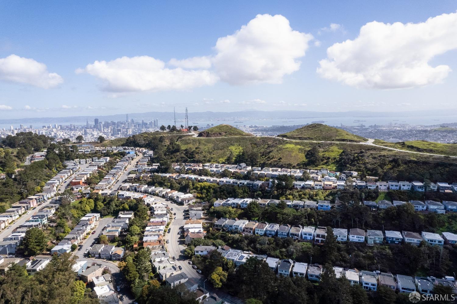 Detail Gallery Image 98 of 99 For 98 Crown Terrace, San Francisco,  CA 94114 - 4 Beds | 3/1 Baths