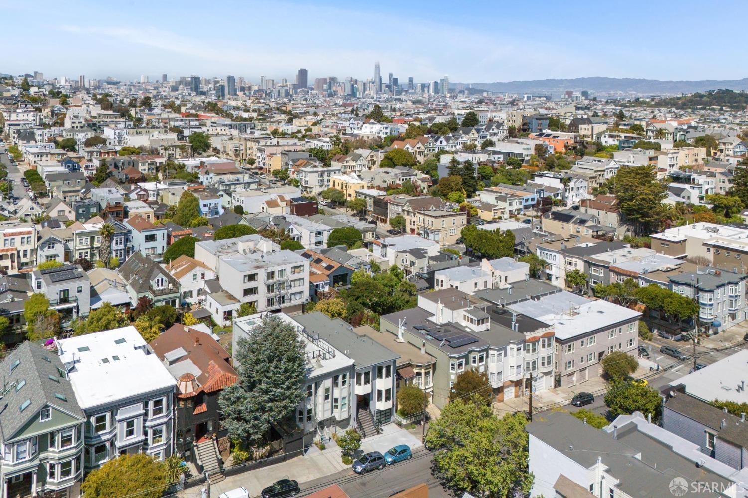 Detail Gallery Image 9 of 79 For 3932 26th St, San Francisco,  CA 94131 - 3 Beds | 3/1 Baths