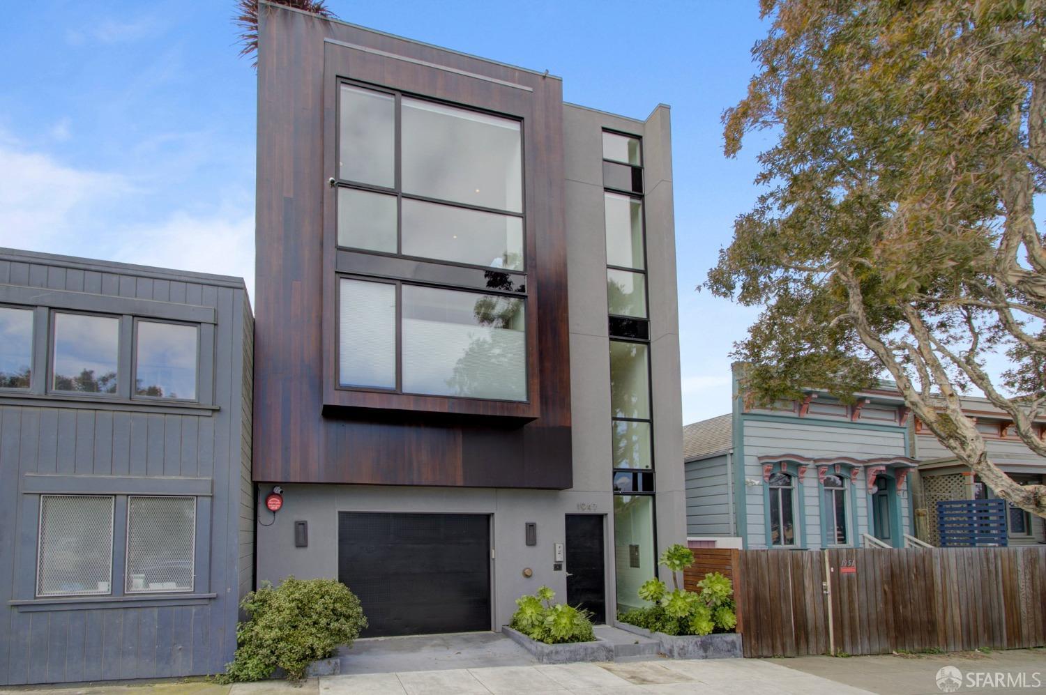Photo #3: 424063875 Listing 
