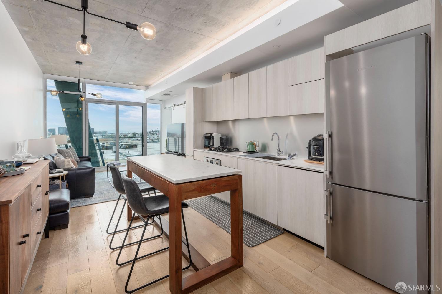 Detail Gallery Image 5 of 42 For 338 Potrero Ave #808,  San Francisco,  CA 94103 - 2 Beds | 2 Baths