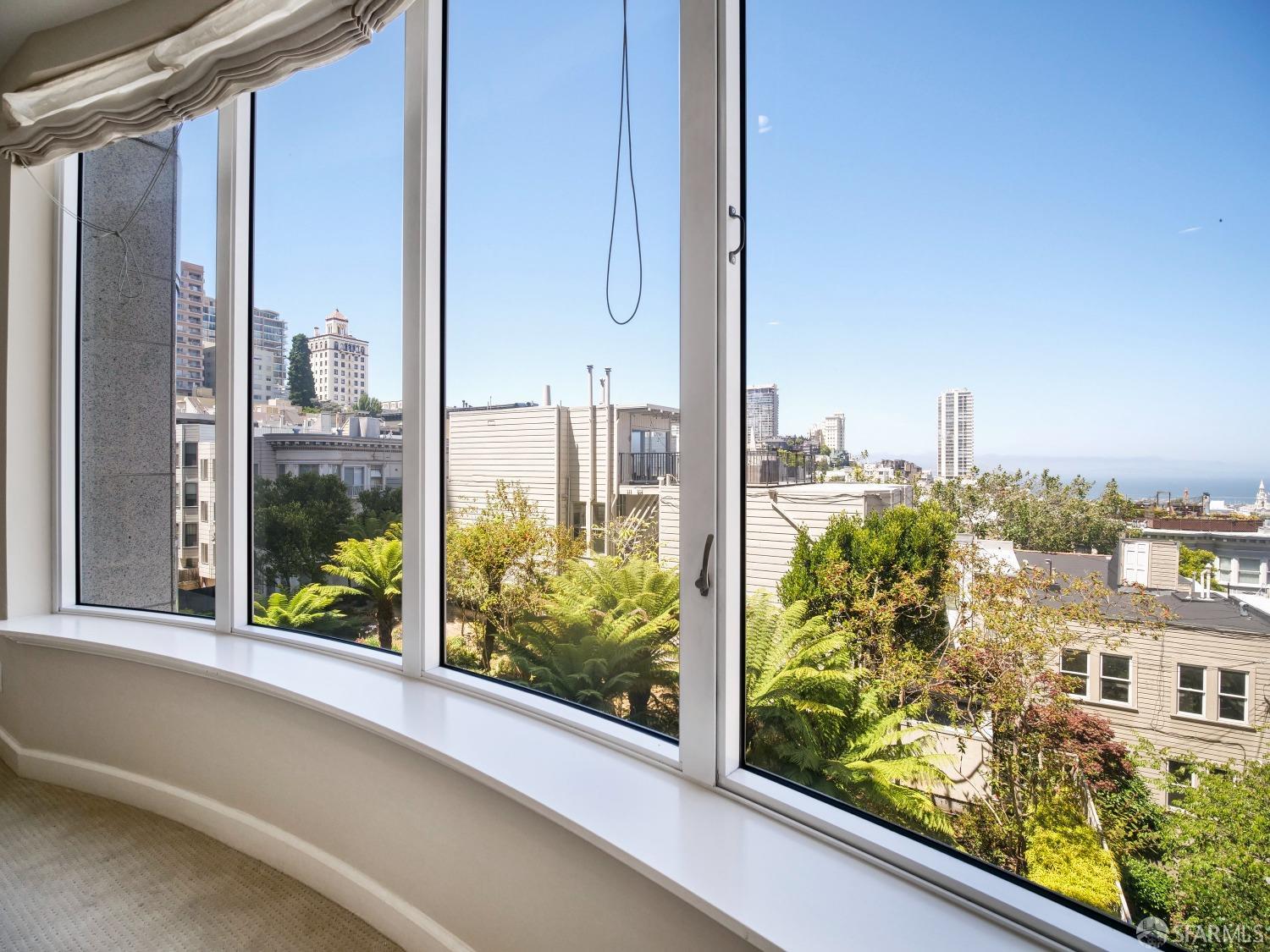 Detail Gallery Image 8 of 43 For 1150 Sacramento St #204,  San Francisco,  CA 94108 - 2 Beds | 2/1 Baths