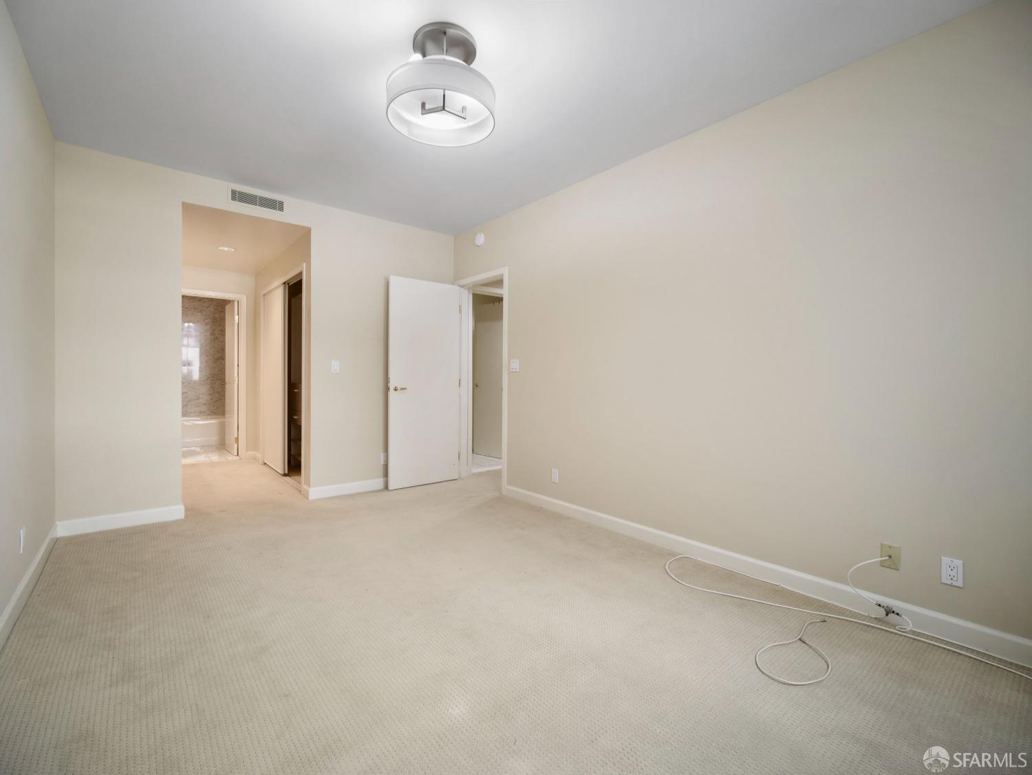 Detail Gallery Image 35 of 43 For 1150 Sacramento St #204,  San Francisco,  CA 94108 - 2 Beds | 2/1 Baths