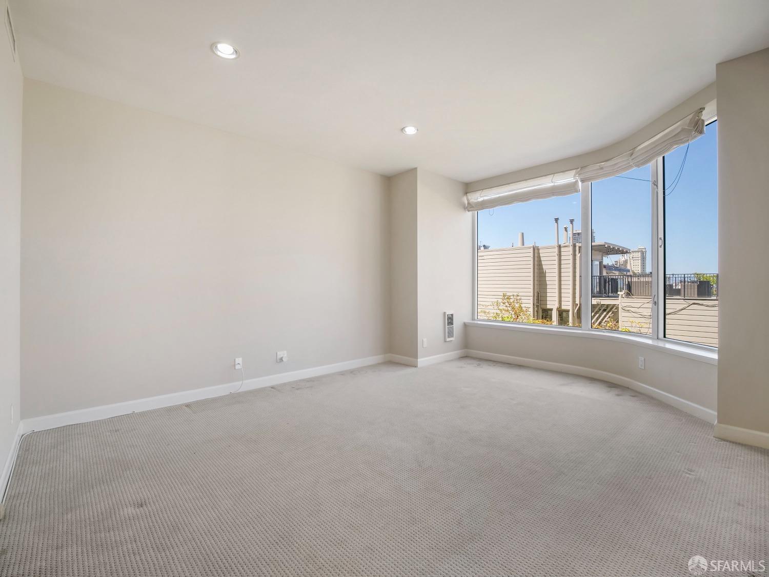 Detail Gallery Image 6 of 43 For 1150 Sacramento St #204,  San Francisco,  CA 94108 - 2 Beds | 2/1 Baths