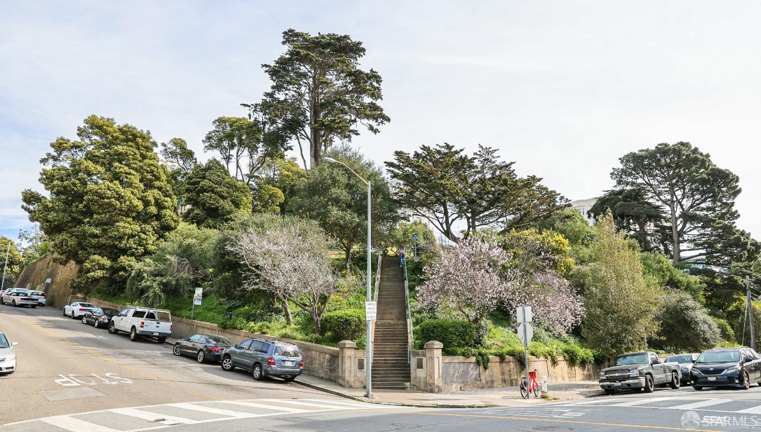 Detail Gallery Image 34 of 48 For 734 Bay St #B,  San Francisco,  CA 94109 - 2 Beds | 2 Baths