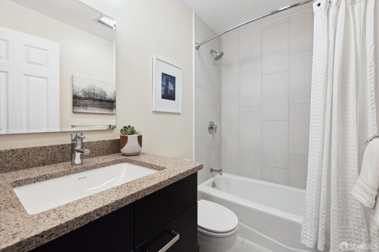 Detail Gallery Image 22 of 38 For 201 Laguna St #14,  San Francisco,  CA 94102 - 2 Beds | 2 Baths