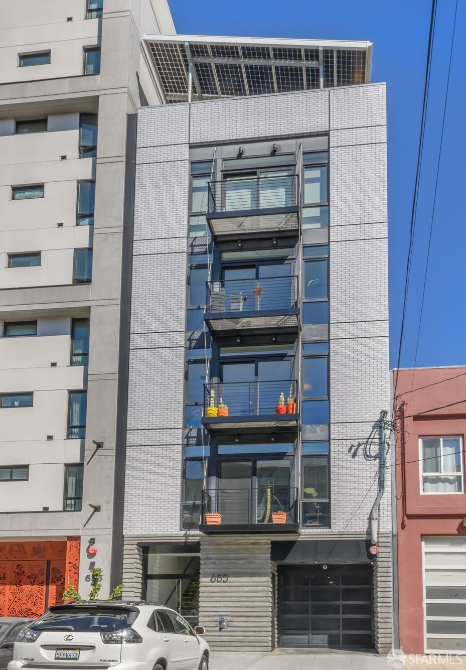 Detail Gallery Image 2 of 48 For 685 Florida St #2,  San Francisco,  CA 94110 - 3 Beds | 2 Baths