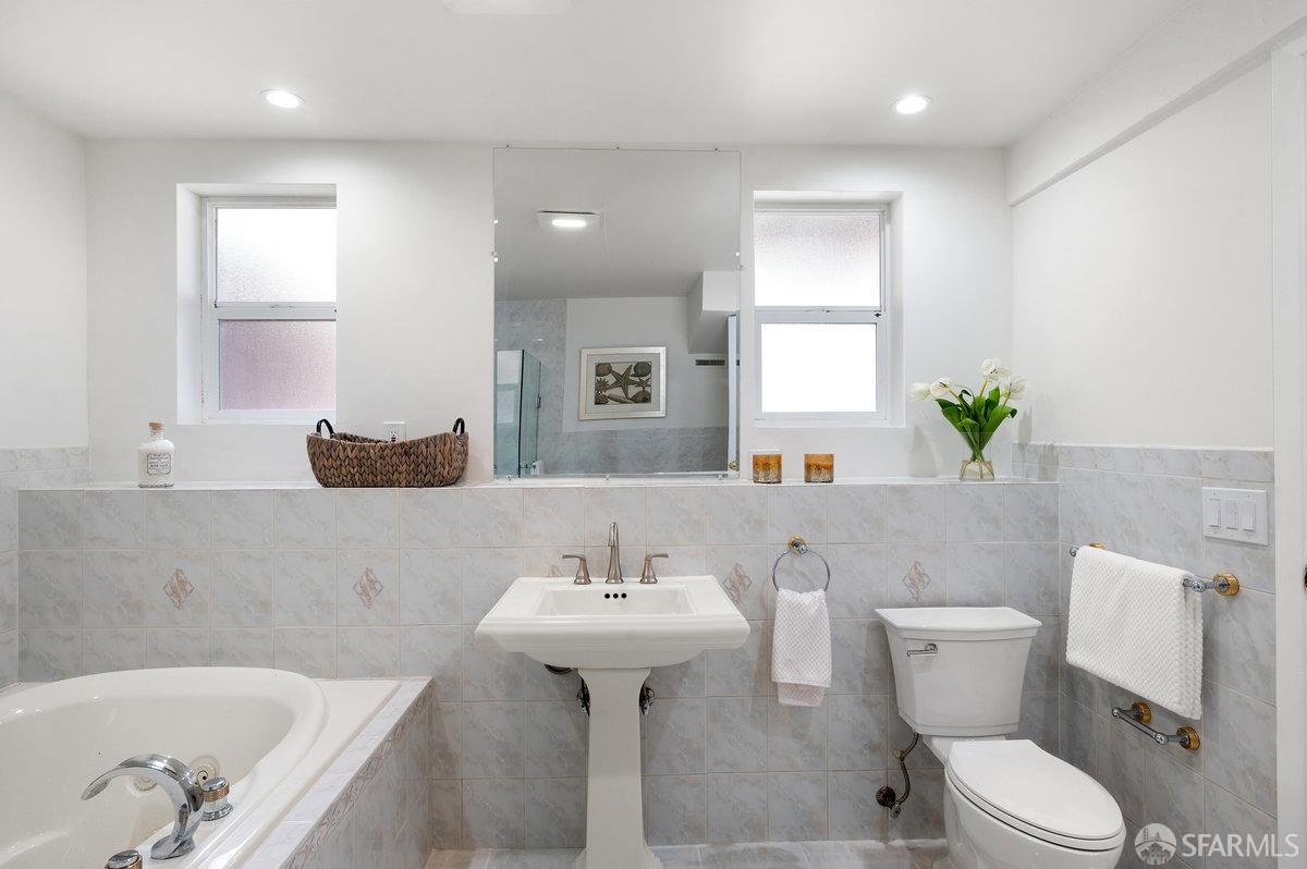 Detail Gallery Image 26 of 44 For 246 Mangels Ave, San Francisco,  CA 94131 - 3 Beds | 2 Baths