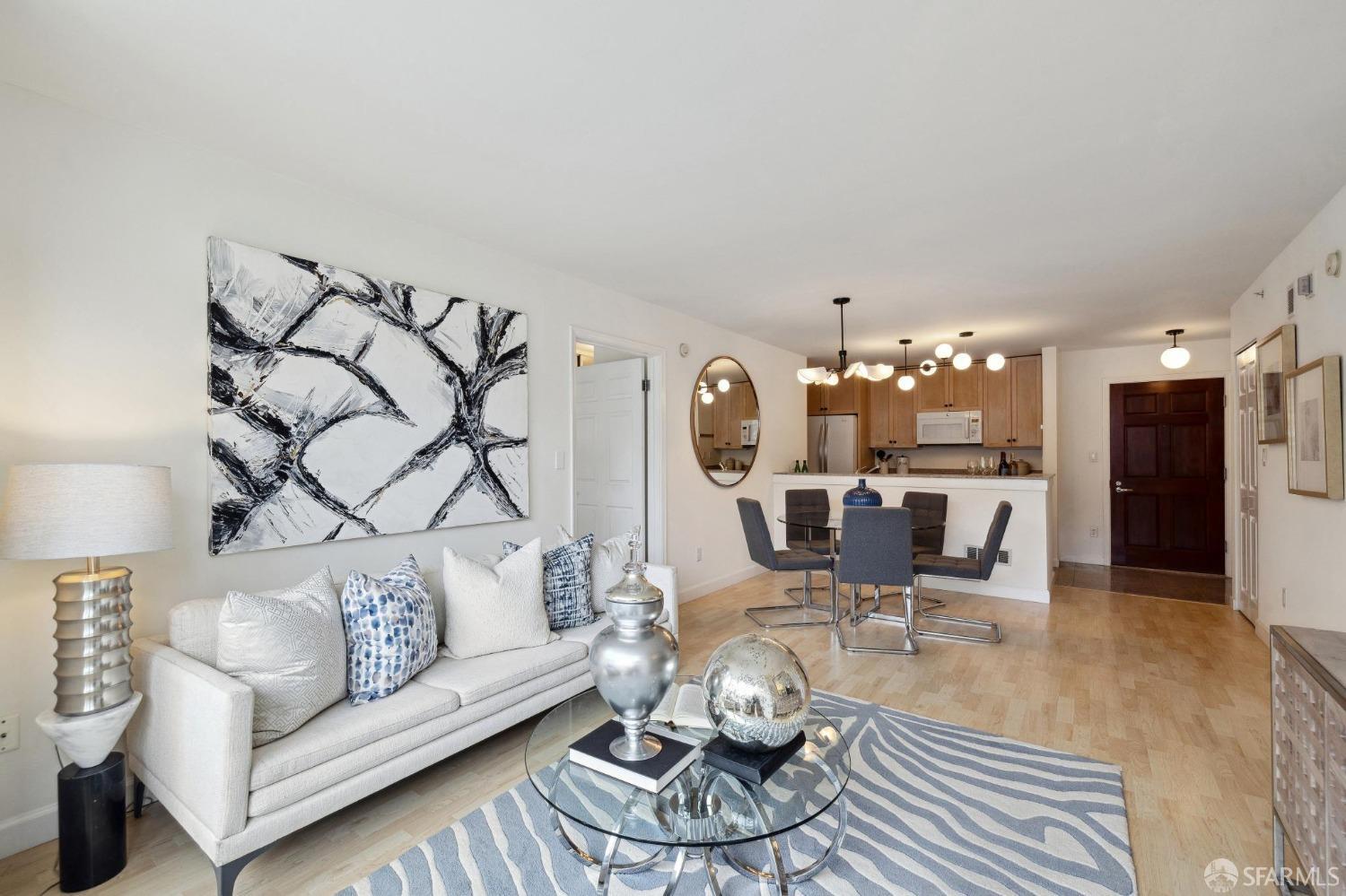 Detail Gallery Image 12 of 42 For 1483 Sutter St #418,  San Francisco,  CA 94109 - 2 Beds | 2 Baths