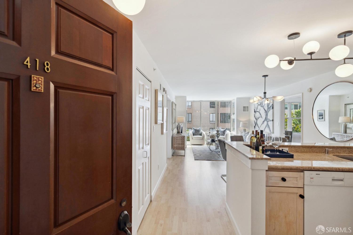 Detail Gallery Image 3 of 42 For 1483 Sutter St #418,  San Francisco,  CA 94109 - 2 Beds | 2 Baths