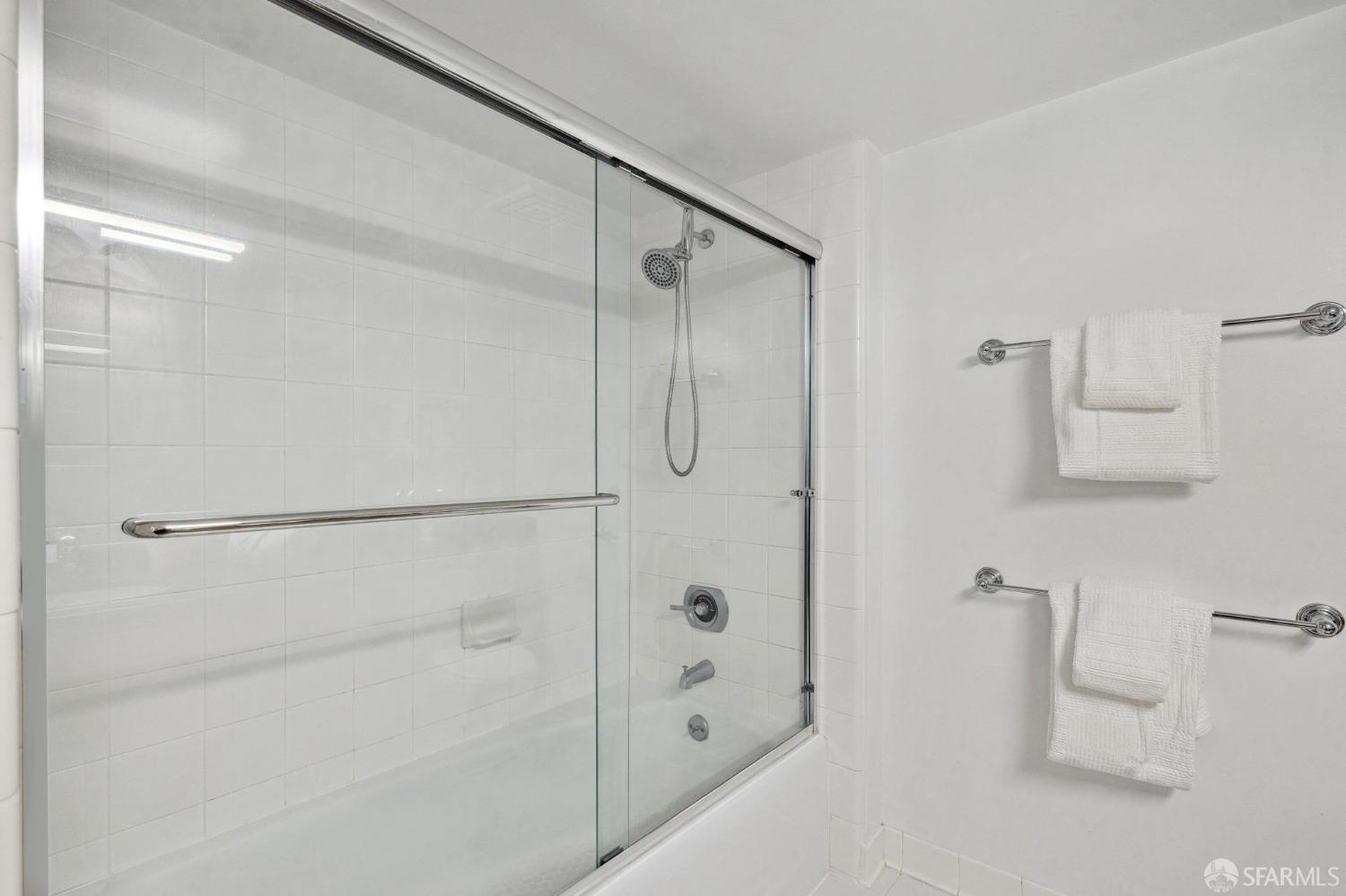 Detail Gallery Image 19 of 42 For 1483 Sutter St #418,  San Francisco,  CA 94109 - 2 Beds | 2 Baths