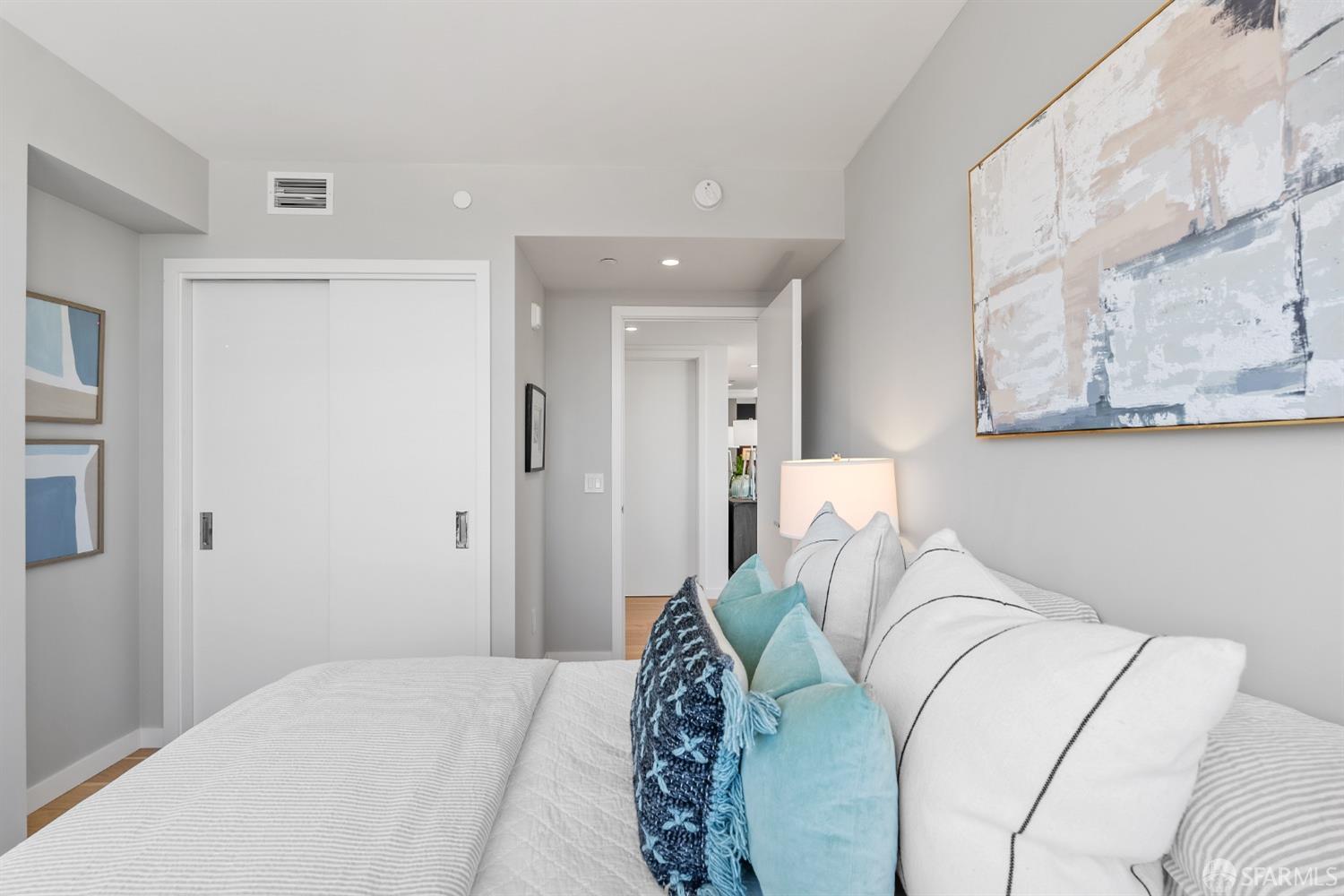 Detail Gallery Image 16 of 64 For 3131 Pierce St #303,  San Francisco,  CA 94123 - 2 Beds | 2 Baths