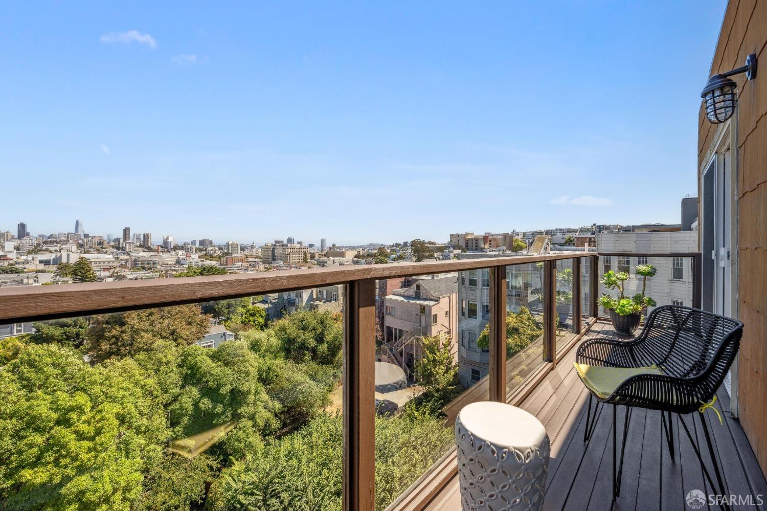 Detail Gallery Image 12 of 37 For 720 Presidio Ave #302,  San Francisco,  CA 94115 - 2 Beds | 2 Baths