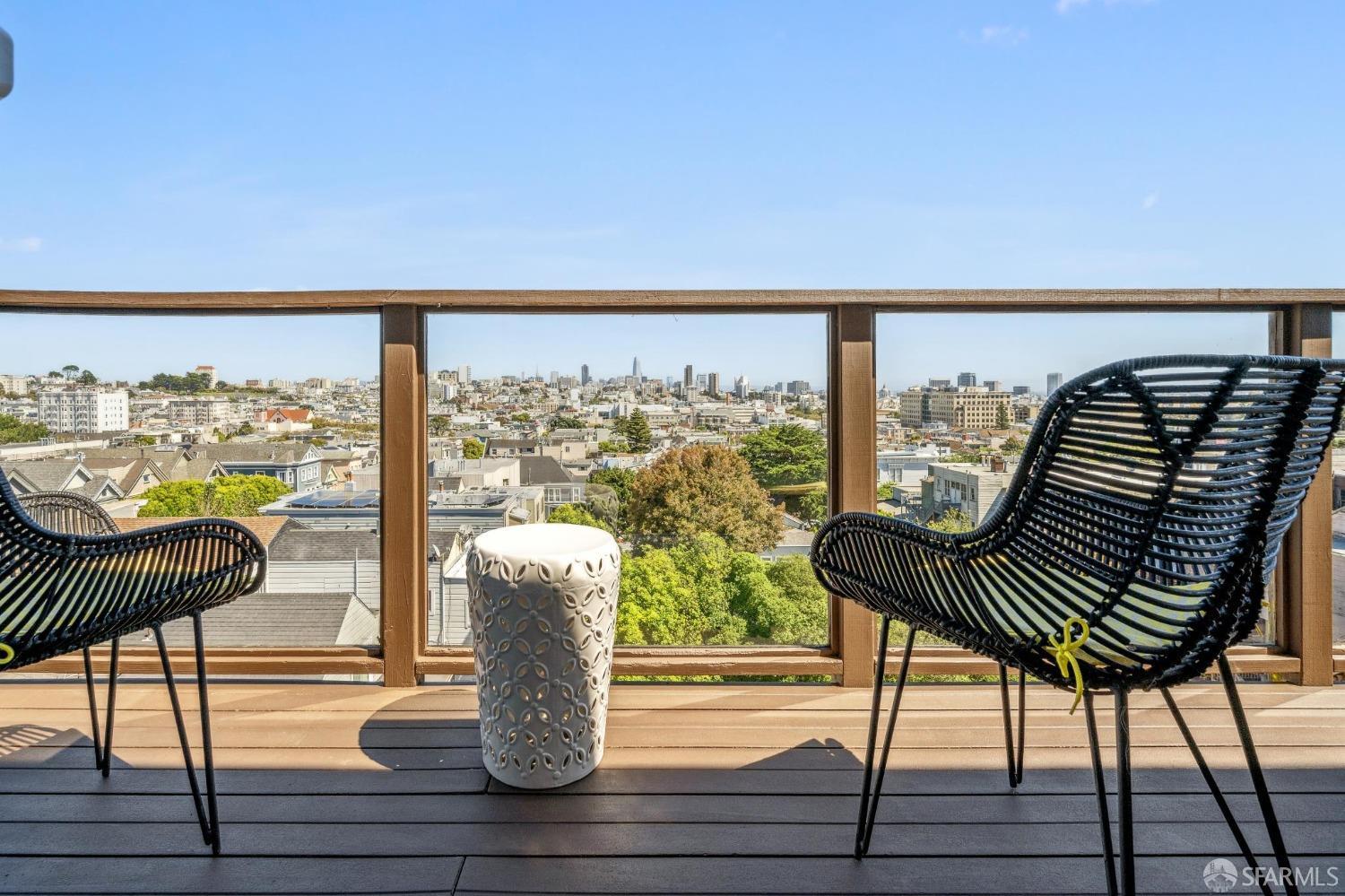 Detail Gallery Image 9 of 37 For 720 Presidio Ave #302,  San Francisco,  CA 94115 - 2 Beds | 2 Baths