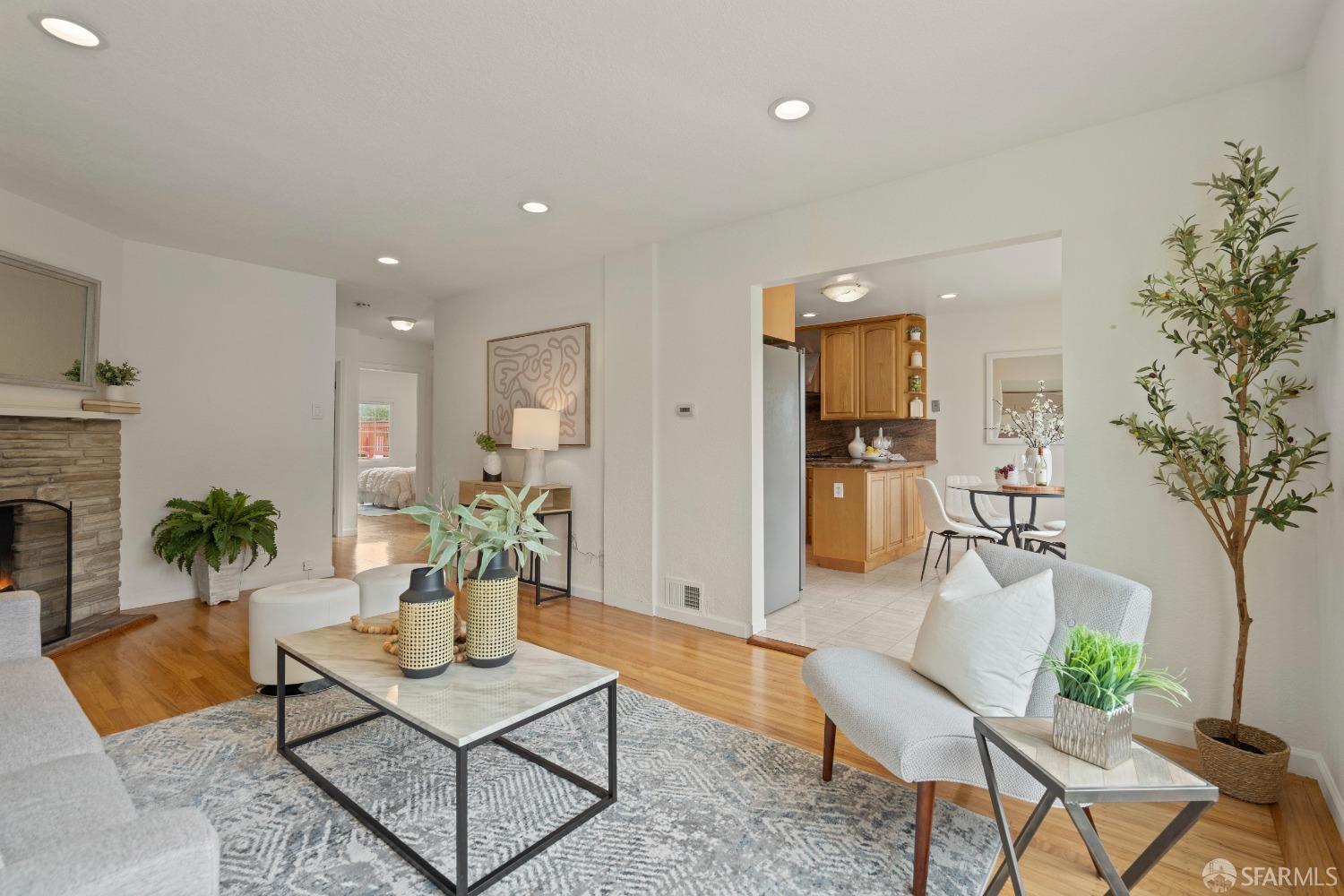 Detail Gallery Image 9 of 45 For 140 Chicago Way, San Francisco,  CA 94112 - 2 Beds | 1 Baths