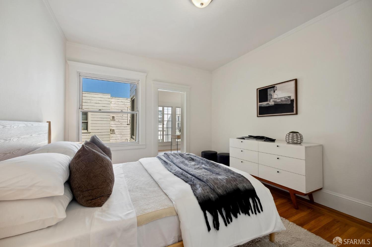 Detail Gallery Image 20 of 34 For 16 Ashbury St, San Francisco,  CA 94117 - 3 Beds | 1 Baths