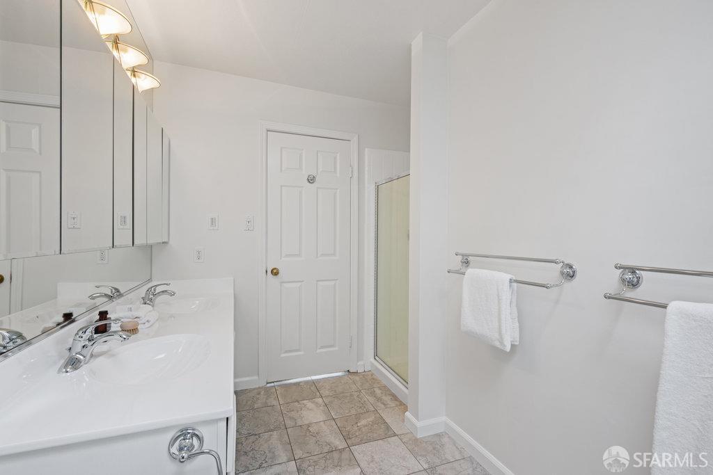 Detail Gallery Image 47 of 67 For 222 Parnassus Ave #G,  San Francisco,  CA 94117 - 3 Beds | 2/1 Baths