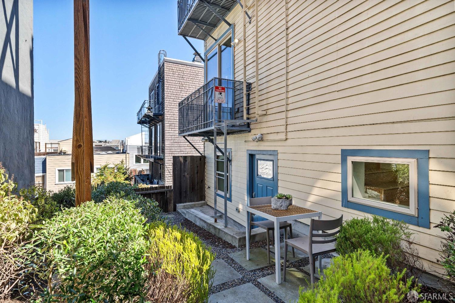 Detail Gallery Image 31 of 48 For 734 Bay St #B,  San Francisco,  CA 94109 - 2 Beds | 2 Baths