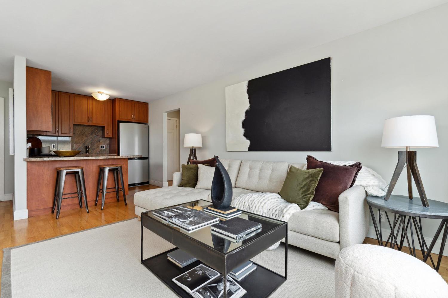 Detail Gallery Image 4 of 18 For 4011 19th St #3,  San Francisco,  CA 94114 - 1 Beds | 1 Baths