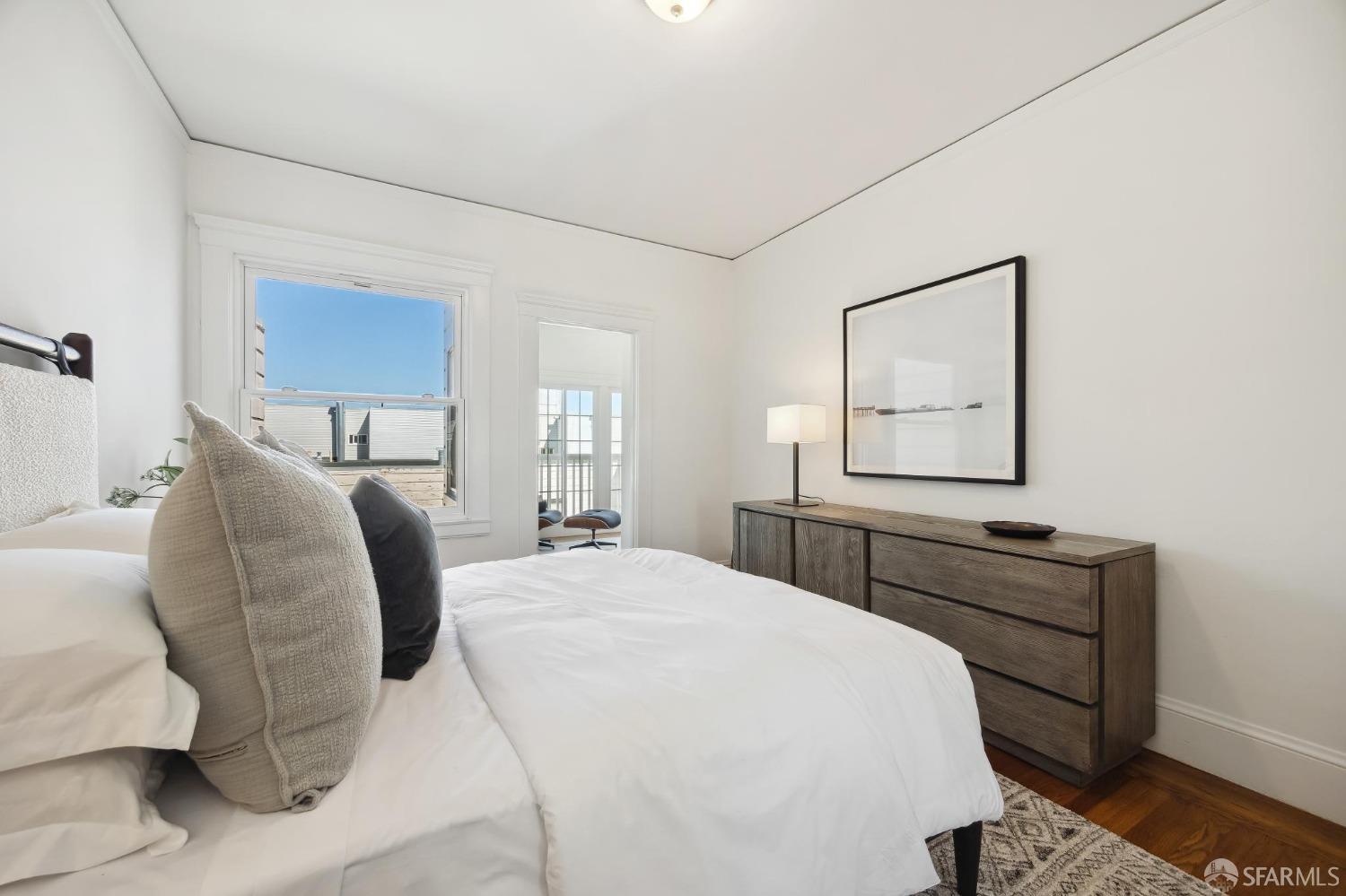 Detail Gallery Image 25 of 65 For 16 Ashbury St, San Francisco,  CA 94117 - – Beds | – Baths