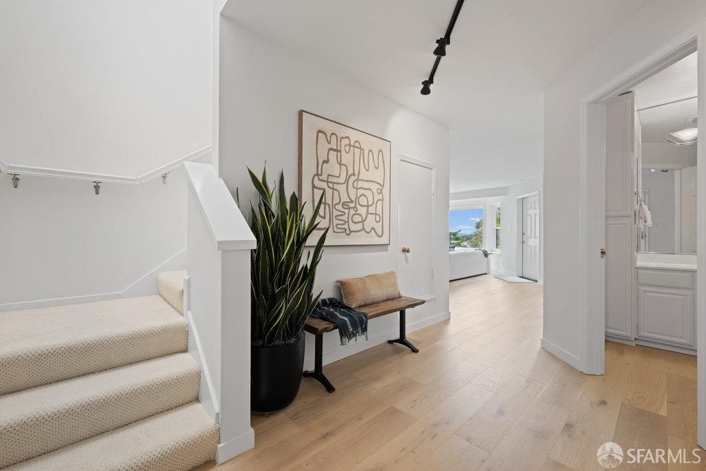 Detail Gallery Image 7 of 67 For 222 Parnassus Ave #G,  San Francisco,  CA 94117 - 3 Beds | 2/1 Baths