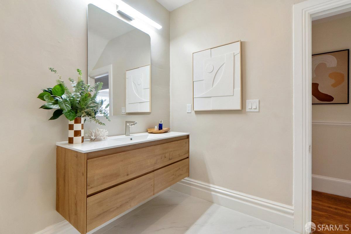 Detail Gallery Image 11 of 43 For 2286 Filbert St, San Francisco,  CA 94123 - 2 Beds | 1/1 Baths