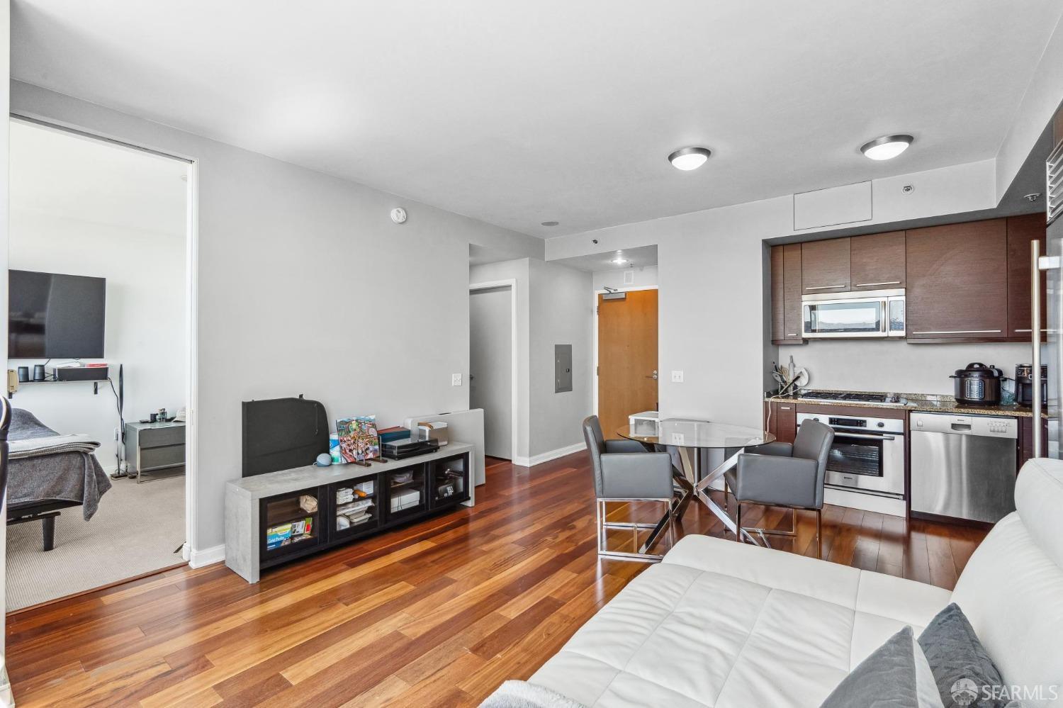 Detail Gallery Image 7 of 48 For 425 1st St #2704,  San Francisco,  CA 94105 - 1 Beds | 1 Baths