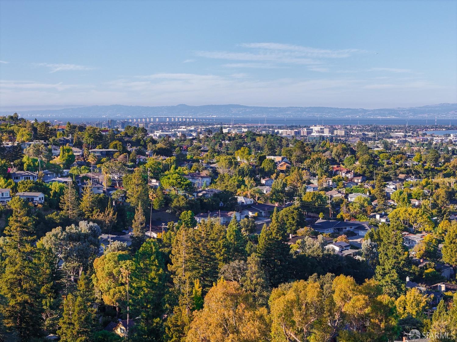 Detail Gallery Image 39 of 45 For 10 Granite Ct, San Carlos,  CA 94070 - 3 Beds | 2 Baths