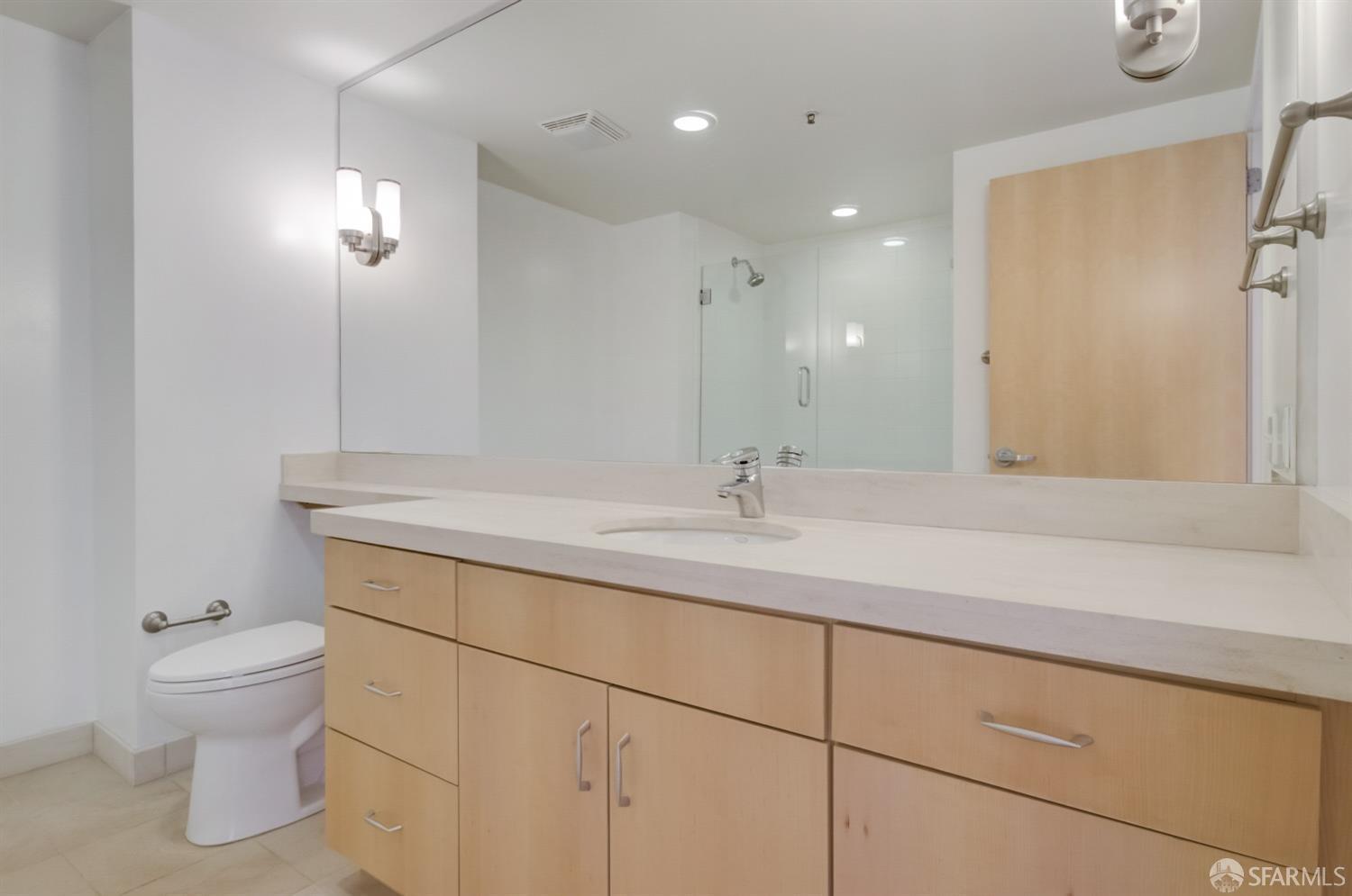 Detail Gallery Image 4 of 29 For 650 Turk St #402,  San Francisco,  CA 94102 - 1 Beds | 1 Baths