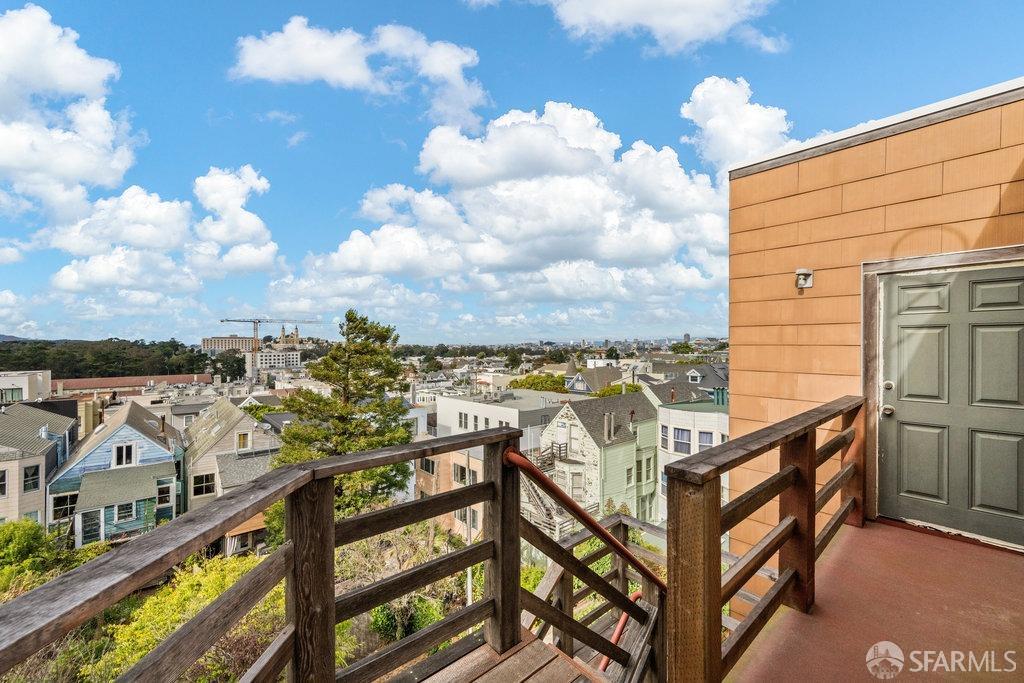 Detail Gallery Image 53 of 67 For 222 Parnassus Ave #G,  San Francisco,  CA 94117 - 3 Beds | 2/1 Baths