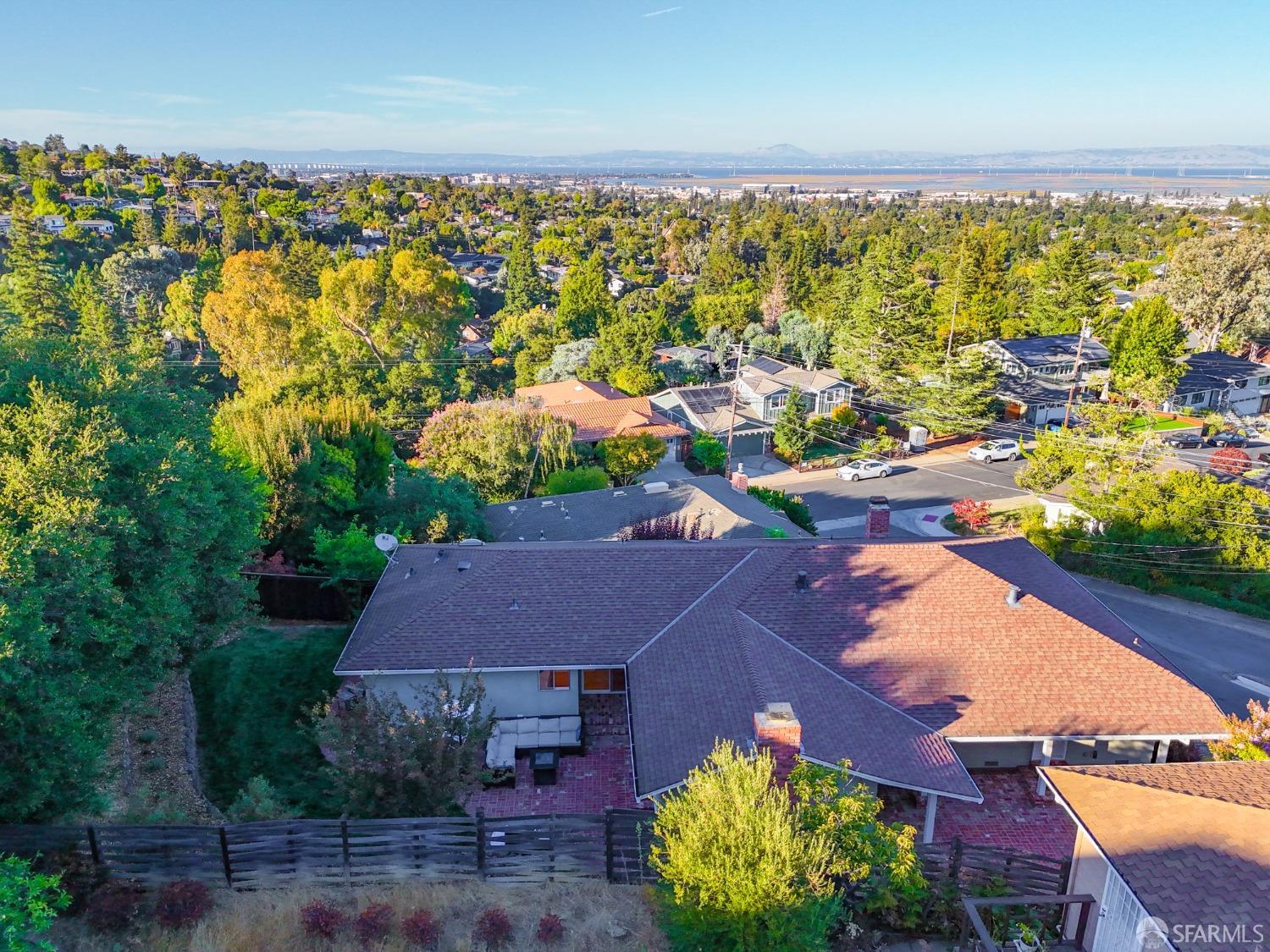 Detail Gallery Image 41 of 45 For 10 Granite Ct, San Carlos,  CA 94070 - 3 Beds | 2 Baths