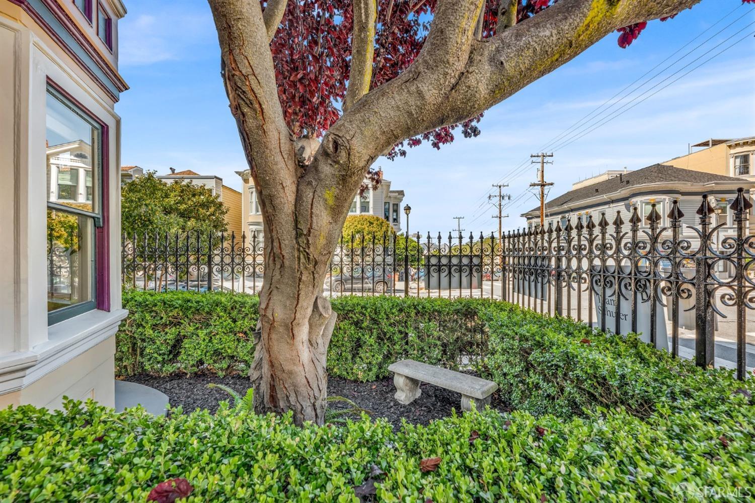 Detail Gallery Image 23 of 28 For 2799 Laguna St, San Francisco,  CA 94123 - 2 Beds | 1 Baths