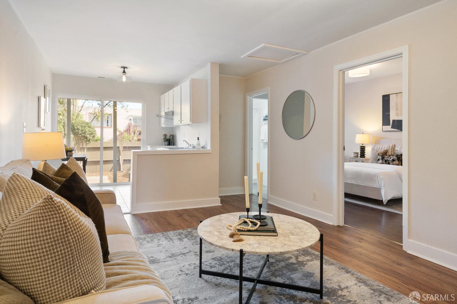 Detail Gallery Image 44 of 95 For 14 Francis St, San Francisco,  CA 94112 - 5 Beds | 2/1 Baths