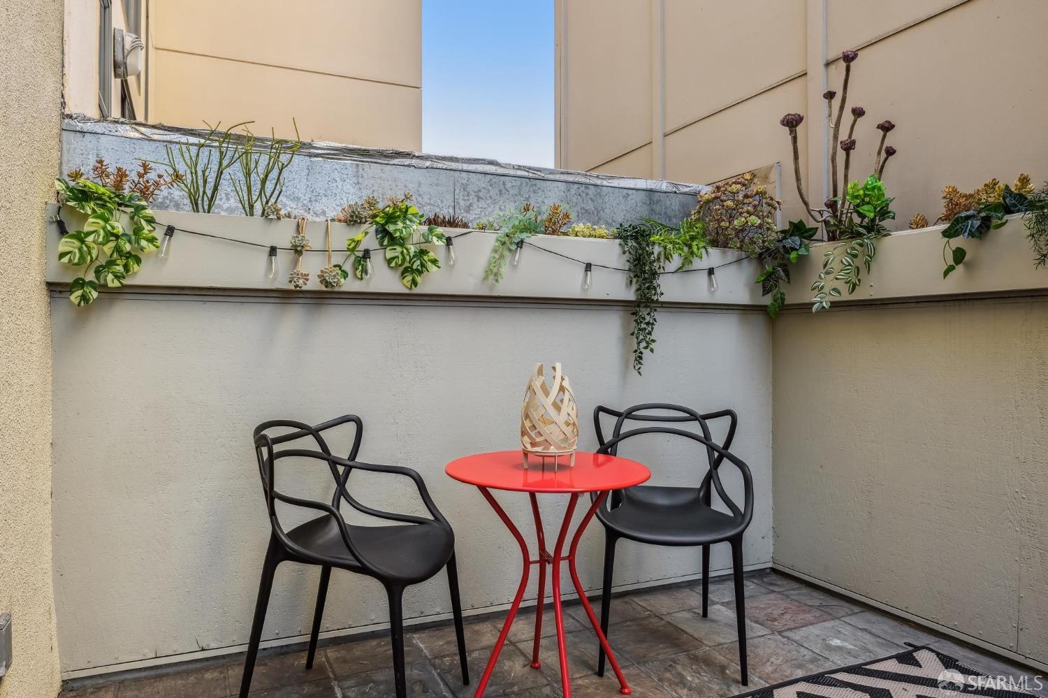 Detail Gallery Image 21 of 44 For 161 Gilbert St #8,  San Francisco,  CA 94103 - 1 Beds | 1/1 Baths